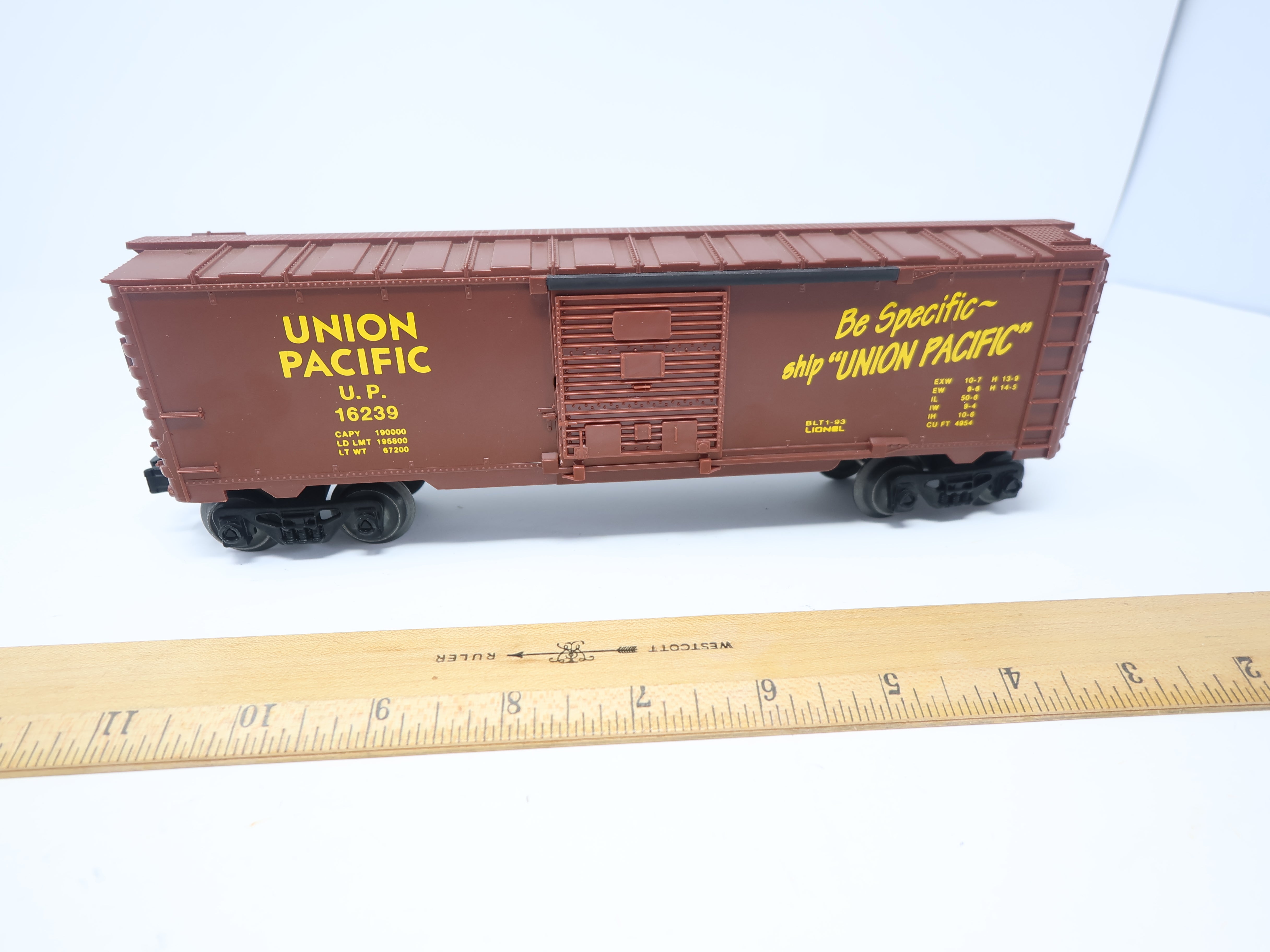 USED Lionel O, Box Car, Union Pacific UP #16239