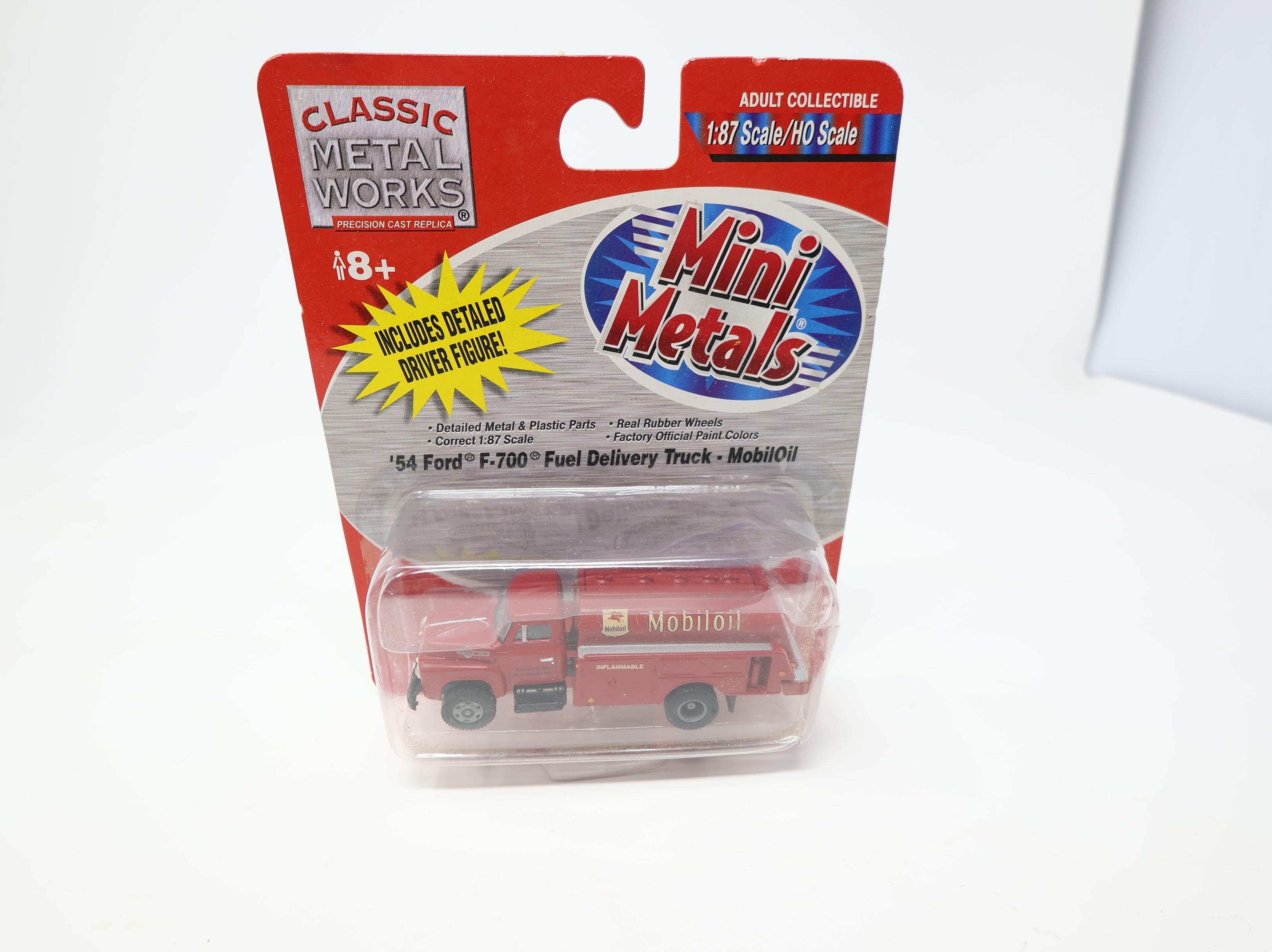 Classic Metal Works 30231 HO Scale 54' Ford F-700 Fuel Delivery Truck MobilOil