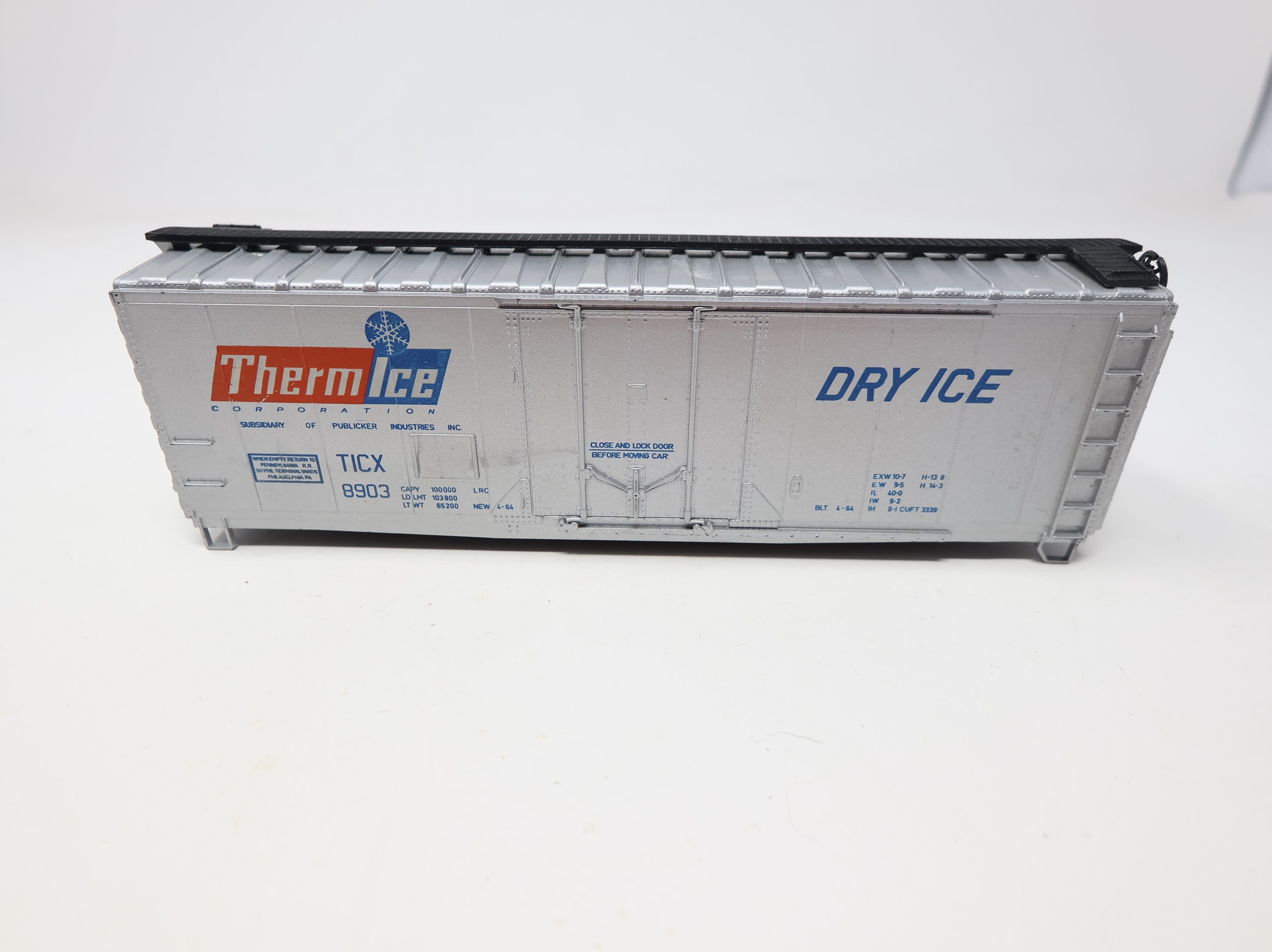 USED AHM HO Scale 40' Steel Box Car Thermice TICX #8903 Dry Ice