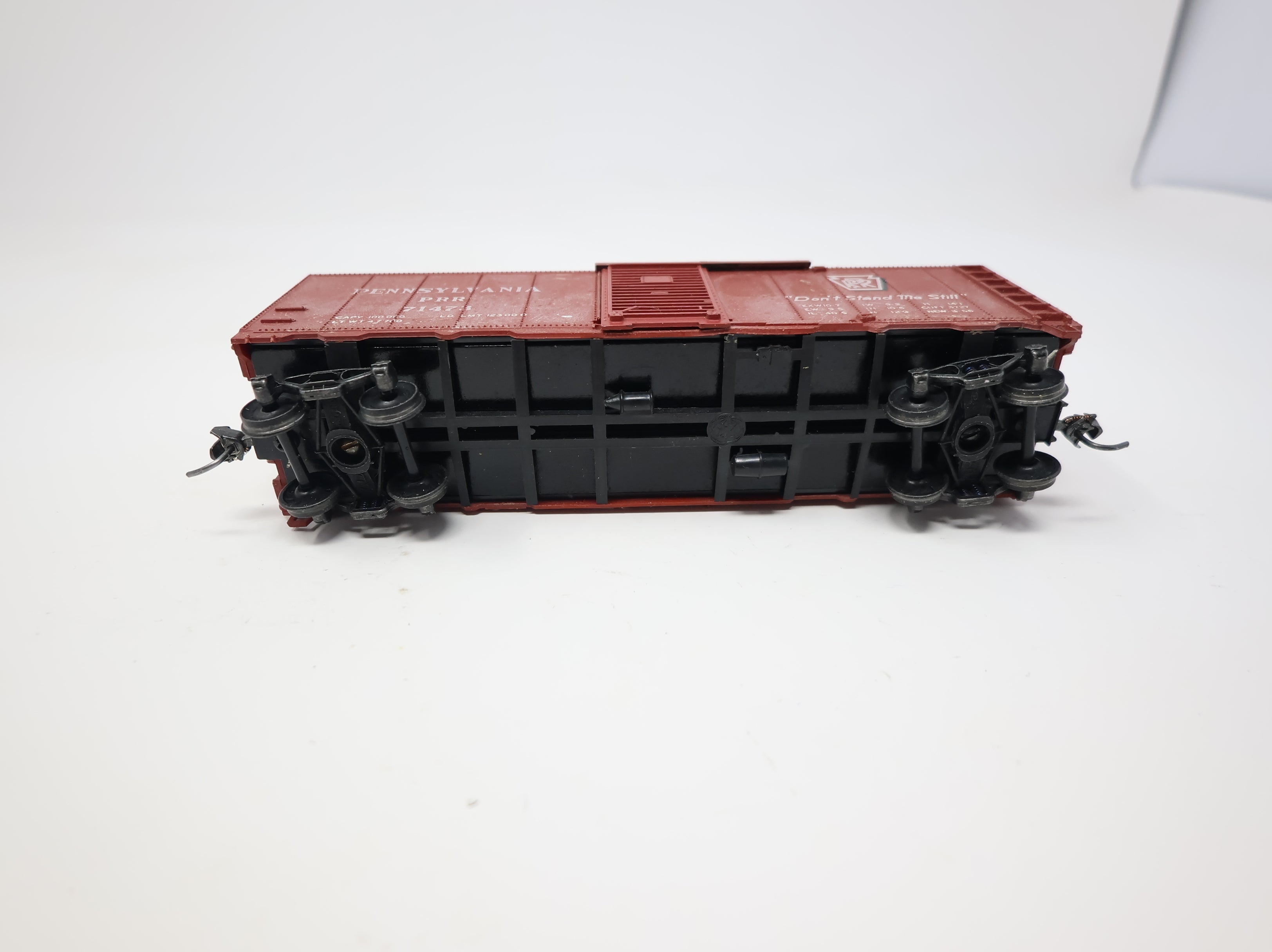 USED Crown HO Scale 40' Box Car Pennsylvania PRR #71473 Kadee Upgrade