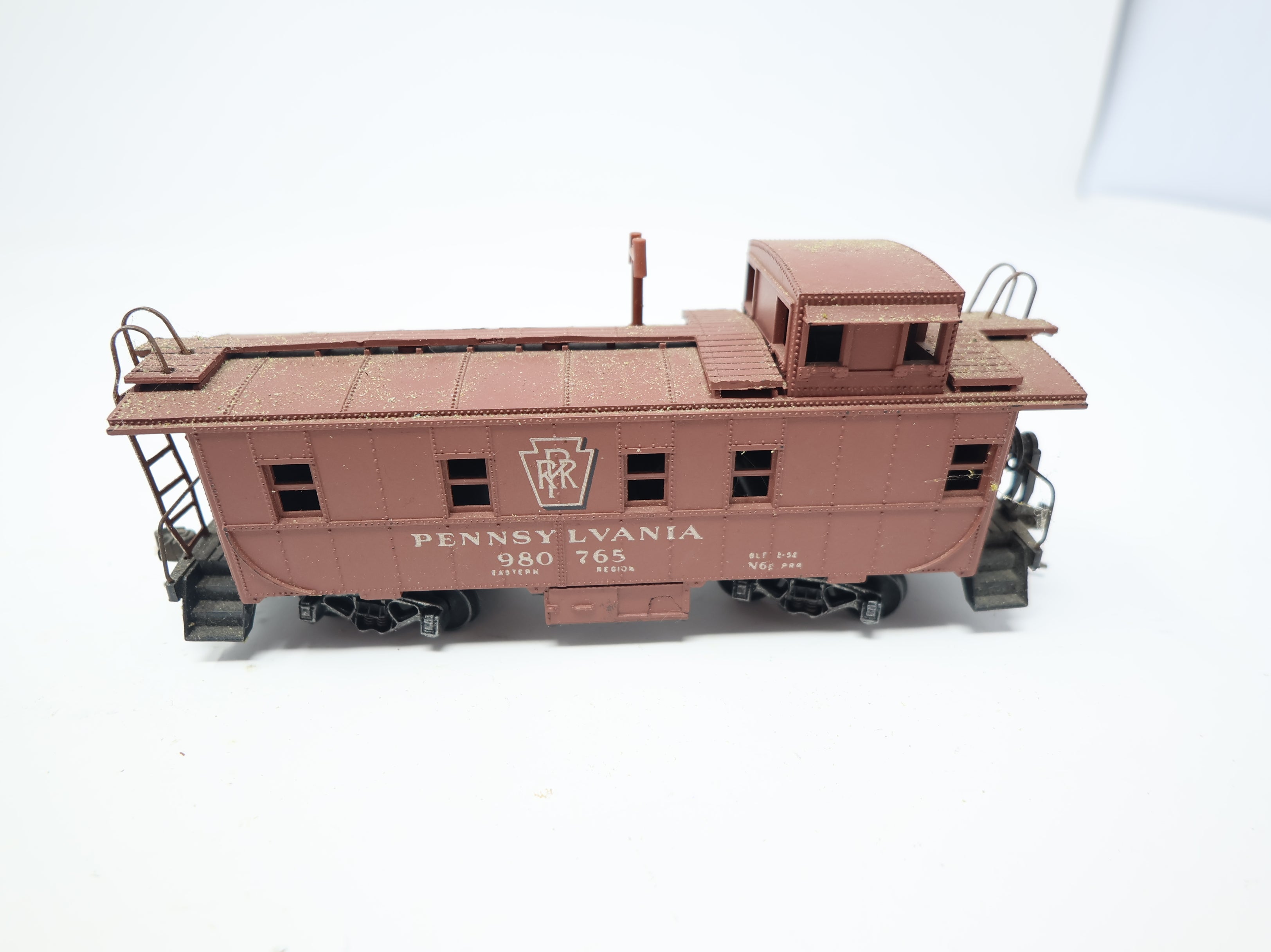 USED Athearn HO Scale N6E Caboose Pennsylvania #980765 Eastern Region, Kadee Upgrade.