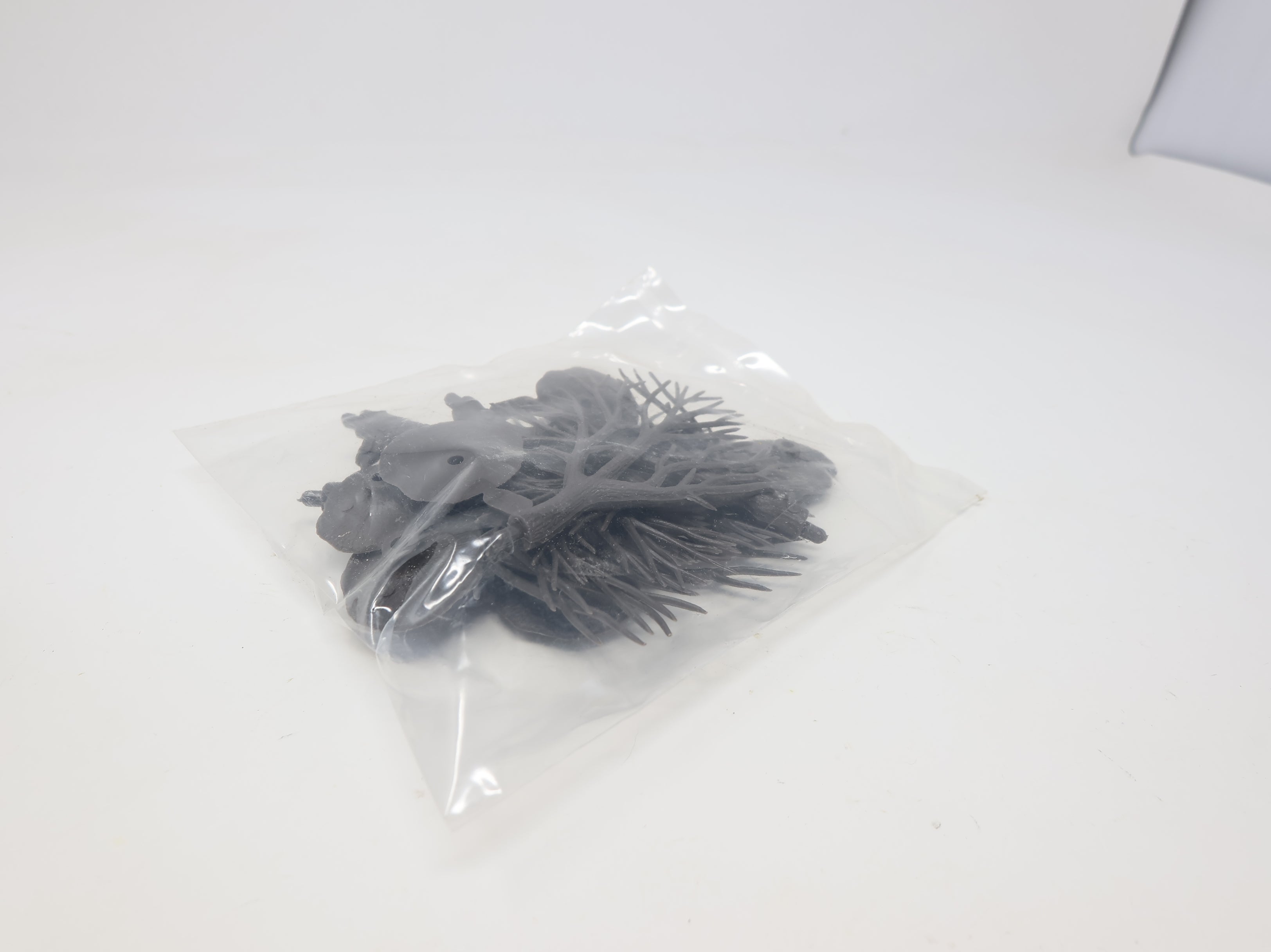 Woodland Scenics MULTI Scale Sealed Bag of Small Tree Armatures