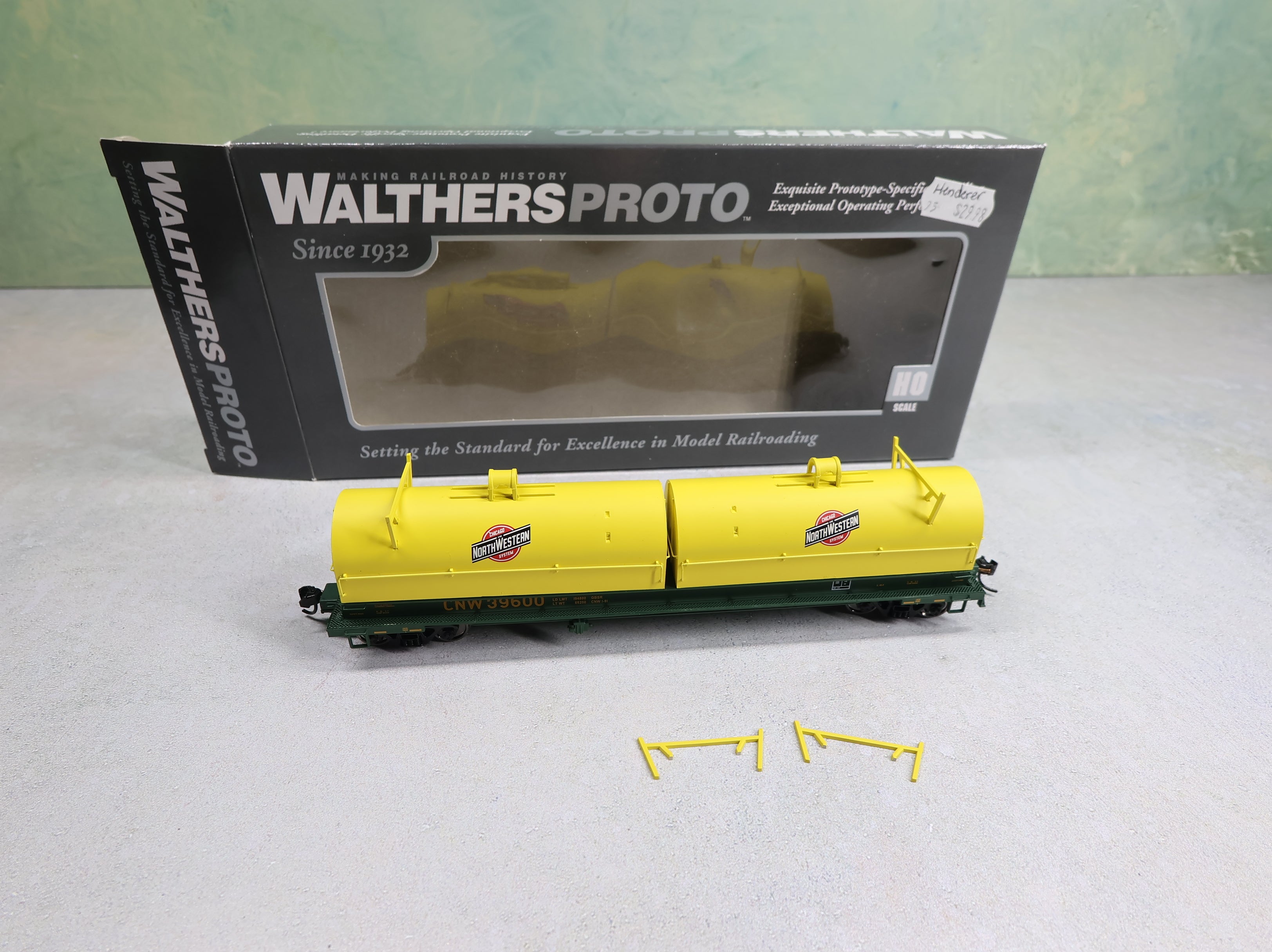 WalthersProto 920-105207 HO Scale 50' Evans Cushion Coil Car Chicago & North Western CNW #39600