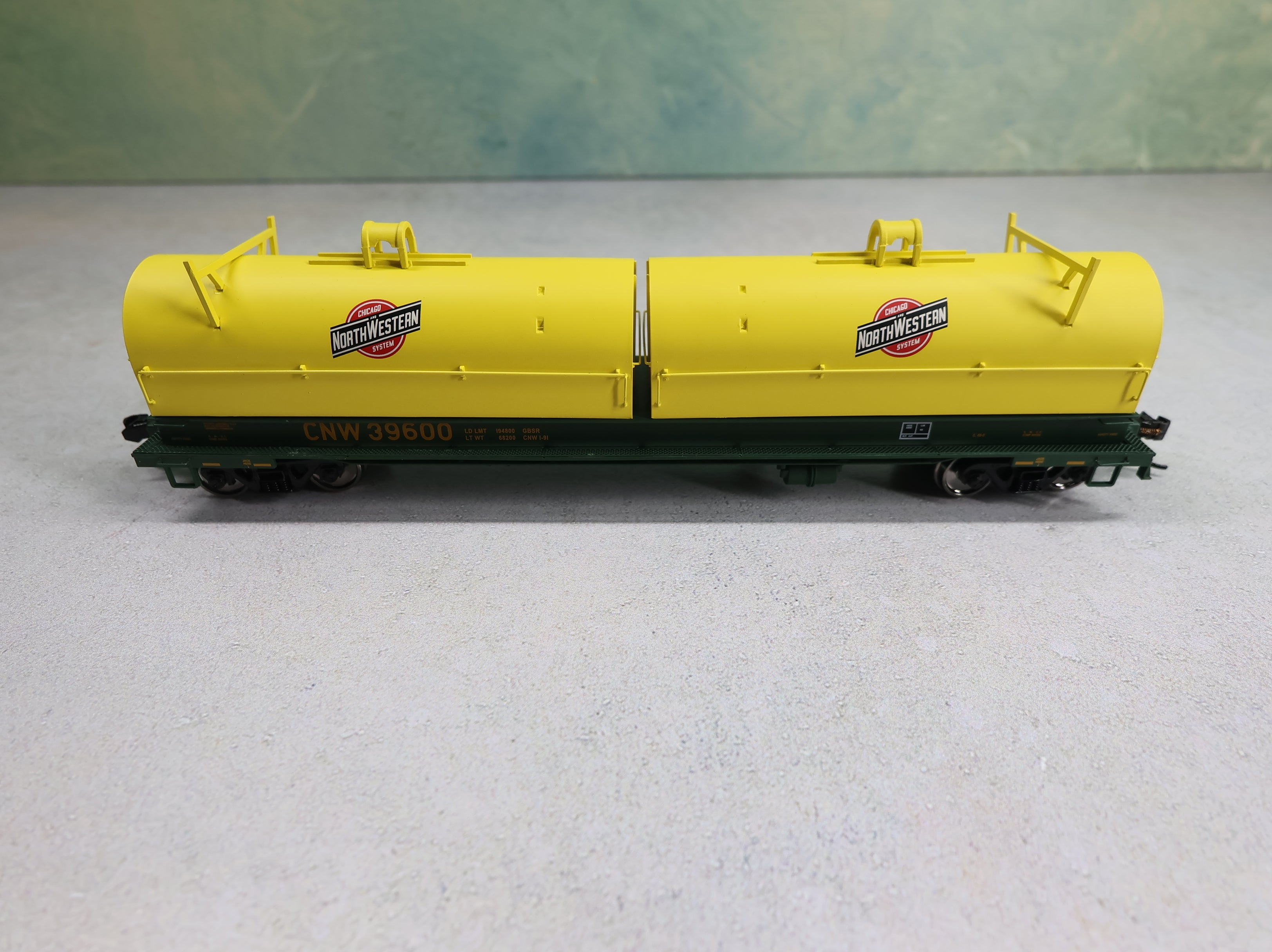 WalthersProto 920-105207 HO Scale 50' Evans Cushion Coil Car Chicago & North Western CNW #39600