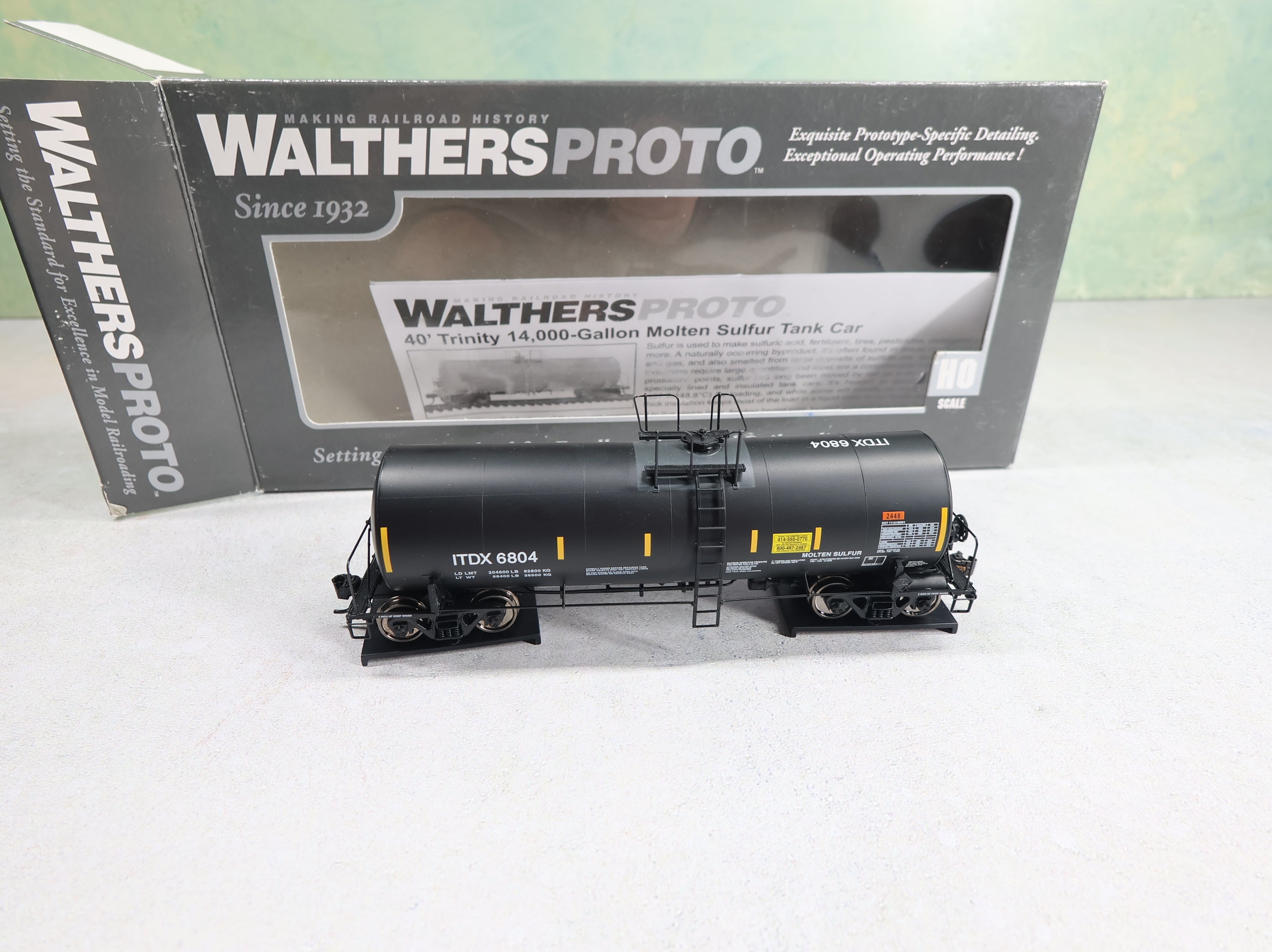 WalthersProto 920-100005 HO Scale 40' Trinity 14k Gal Molten Sulfur Tank Car Sulcom Inc ITDX #6806