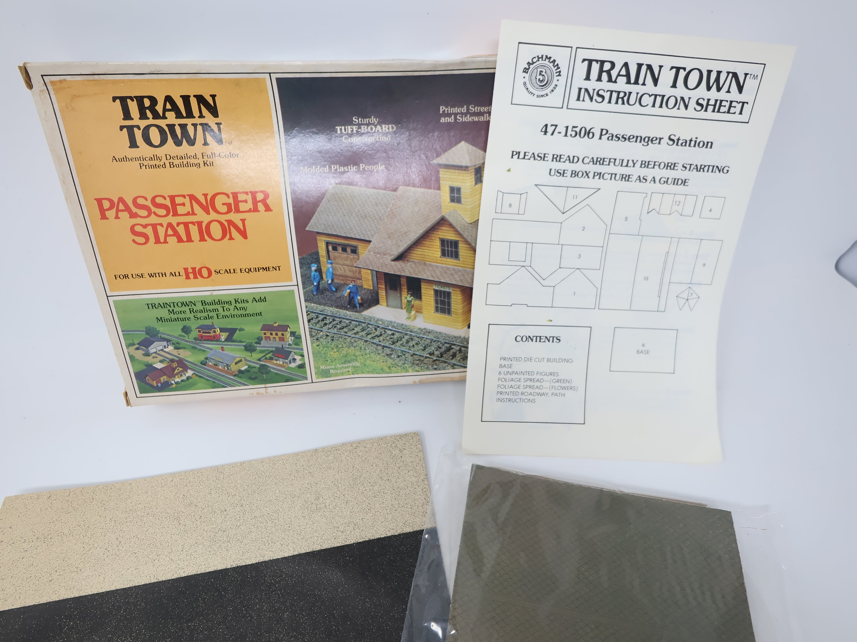 USED Bachmann #47-1506 HO Scale Traintown Passenger Station KIT