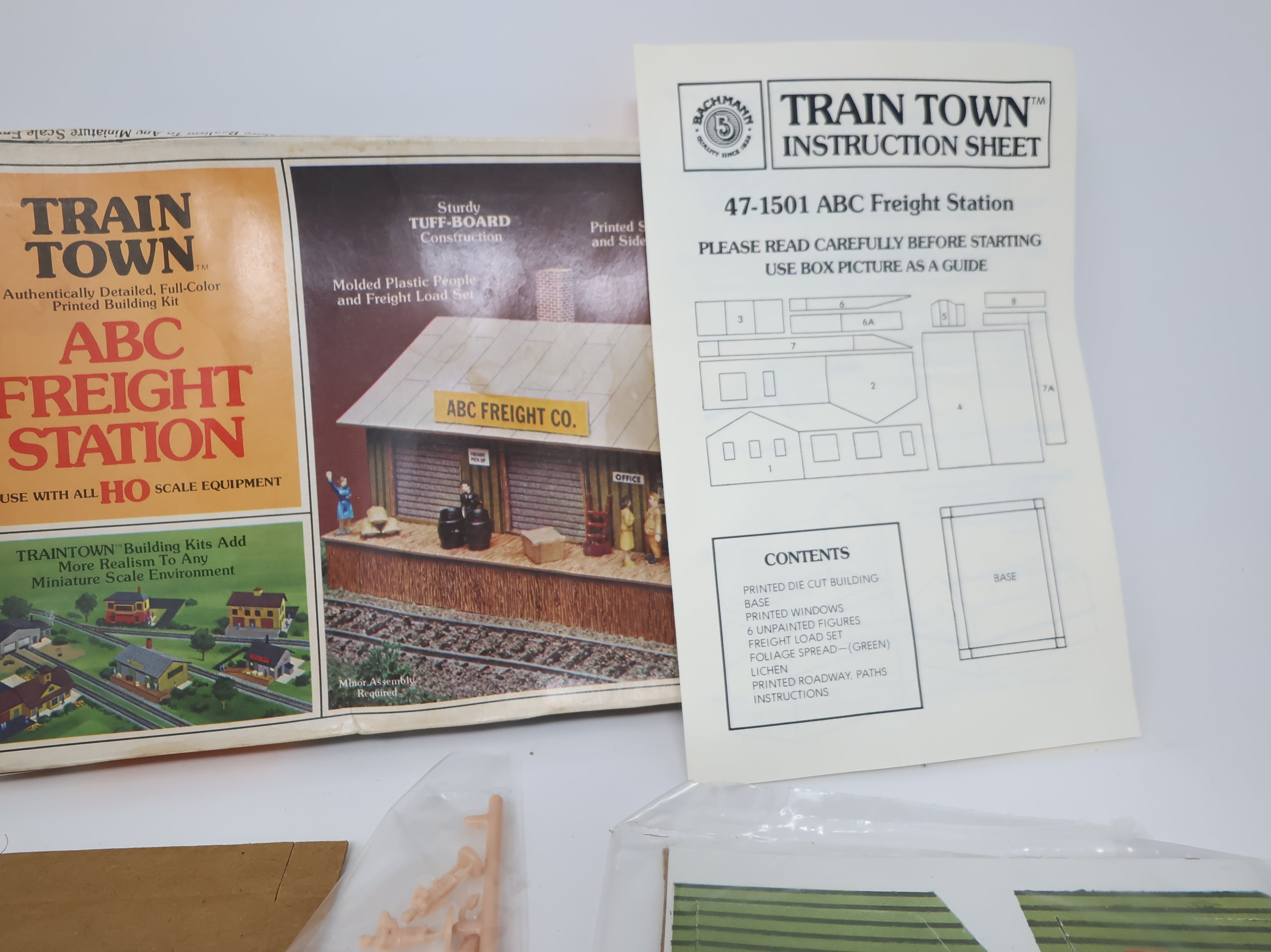 USED Bachmann #47-1501 HO Scale Traintown ABC Freight Station KIT