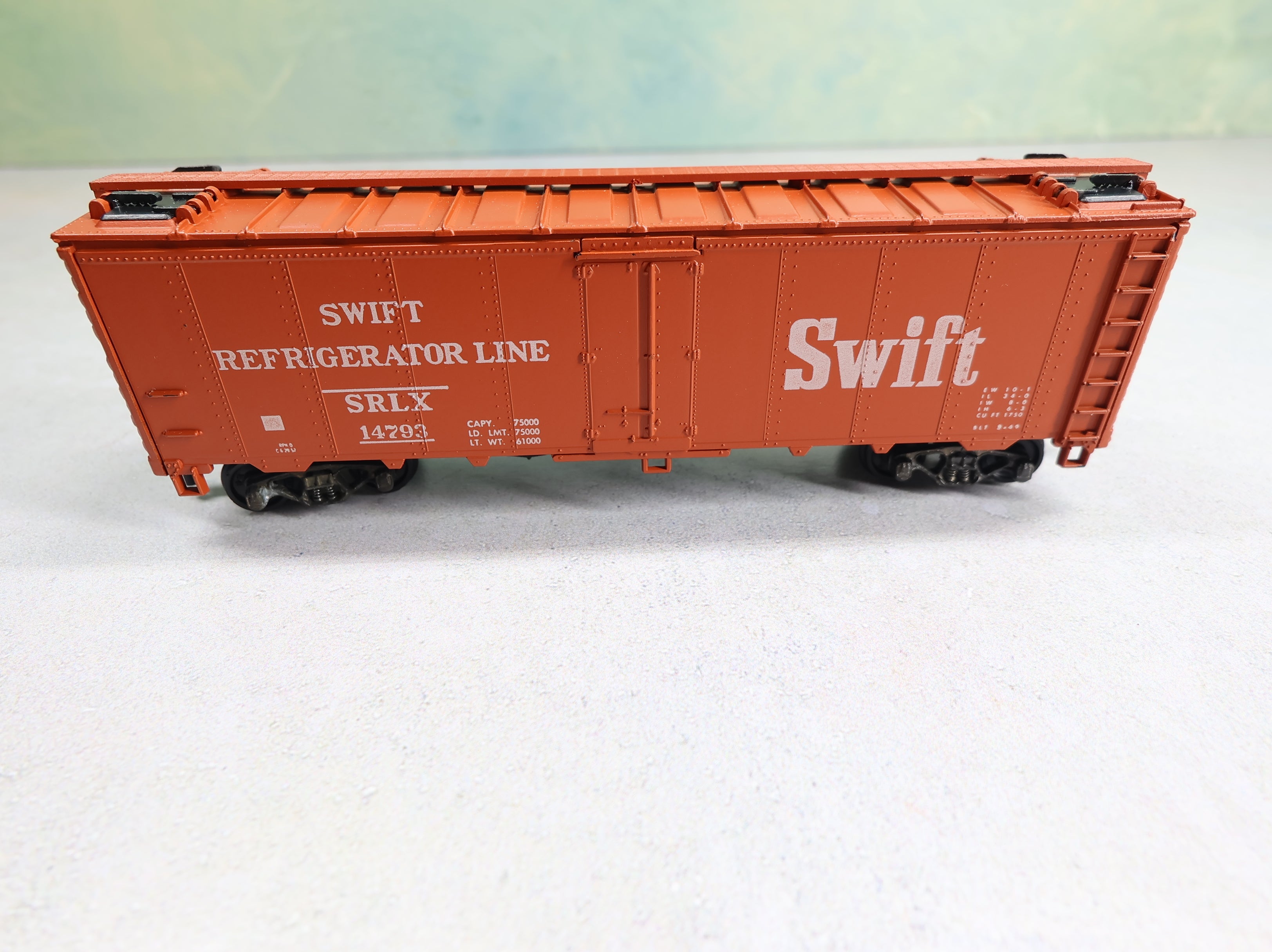 USED Athearn HO Scale 40' Reefer Box Car Swift Refrigerator Line SRLX #14793