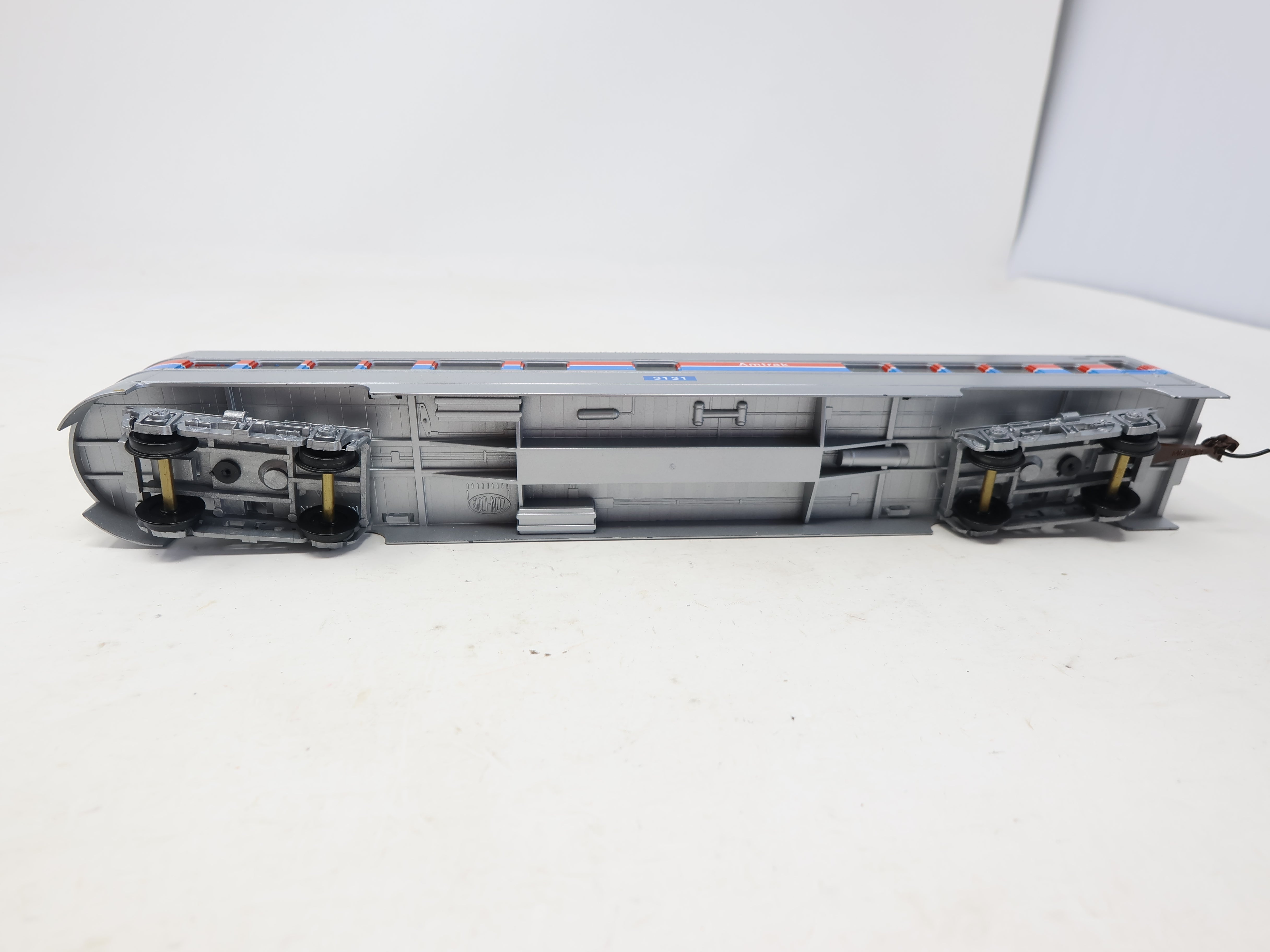 USED Con-Cor HO Scale, Observation Passenger Car, Amtrak #3131