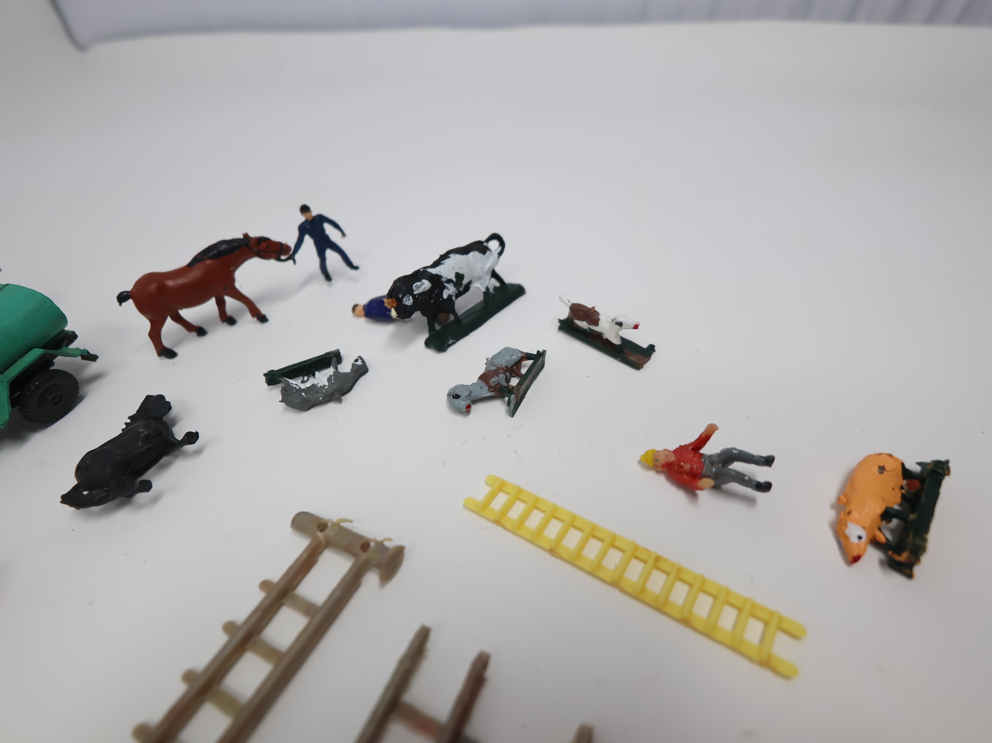 USED HO Scale Lot of People, Animals, & More