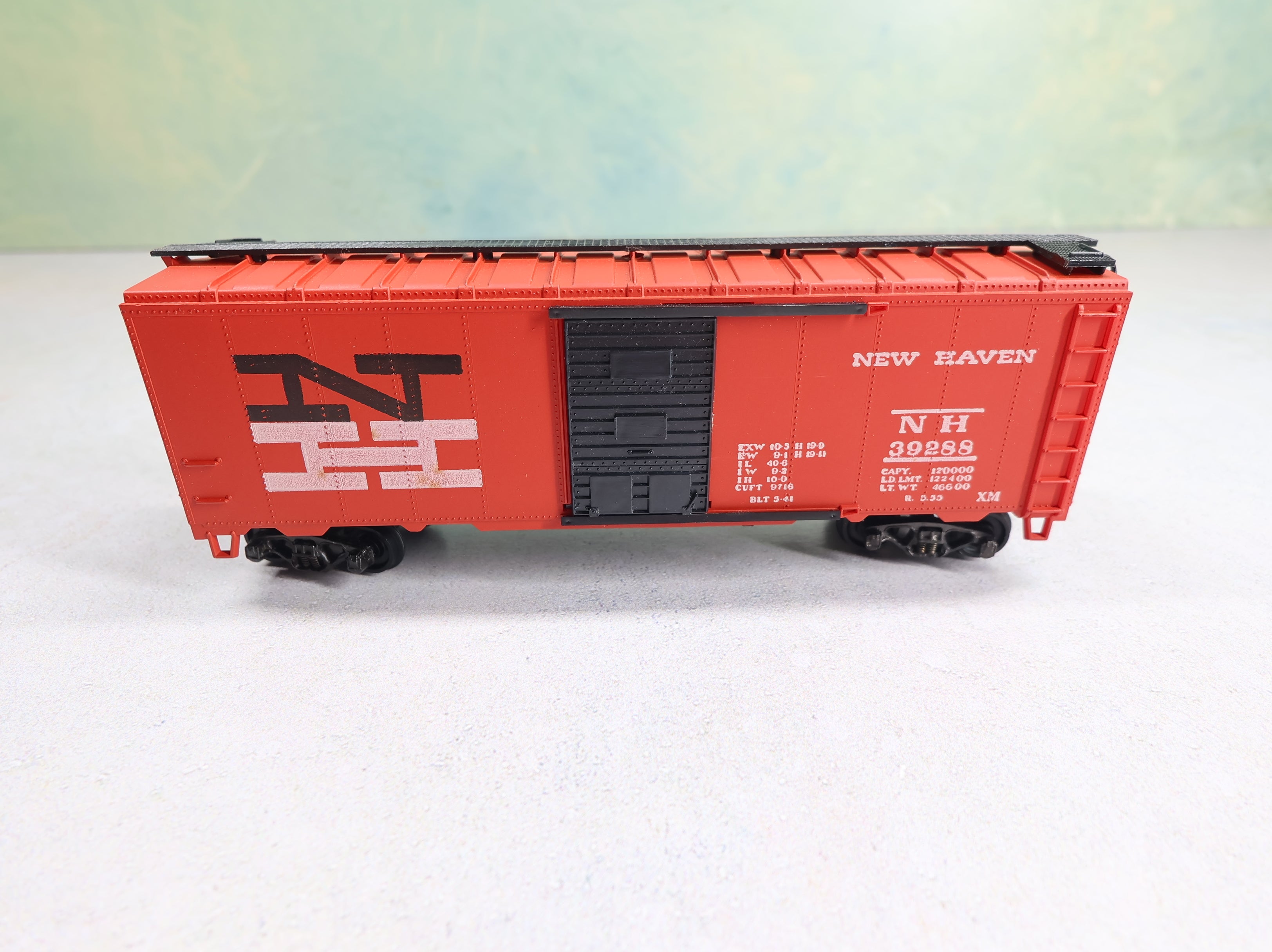 USED Athearn HO Scale 40' Steel Box Car New Haven NH #39288