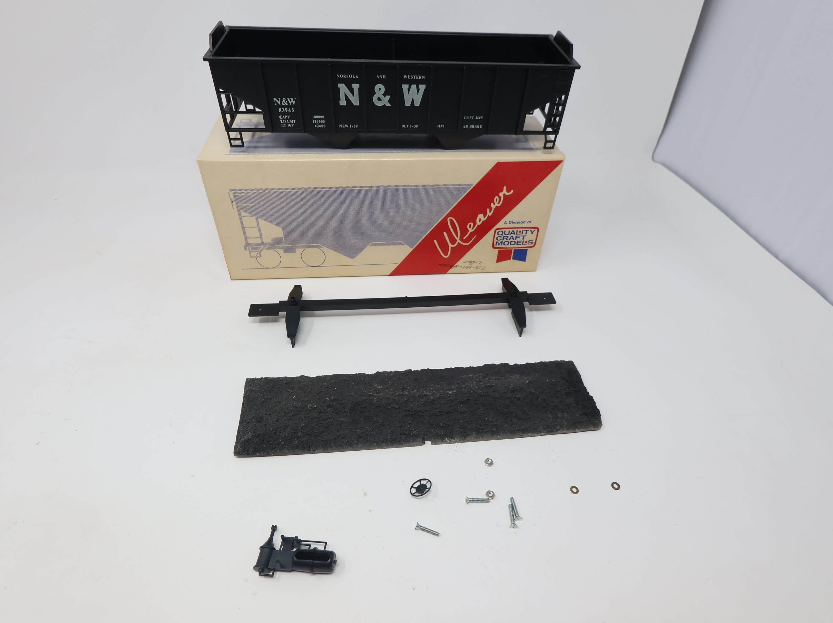 USED Weaver 954 O 36' Ribbed 2-Bay Peaked End Hopper Norfolk & Western N&W #83945 KIT