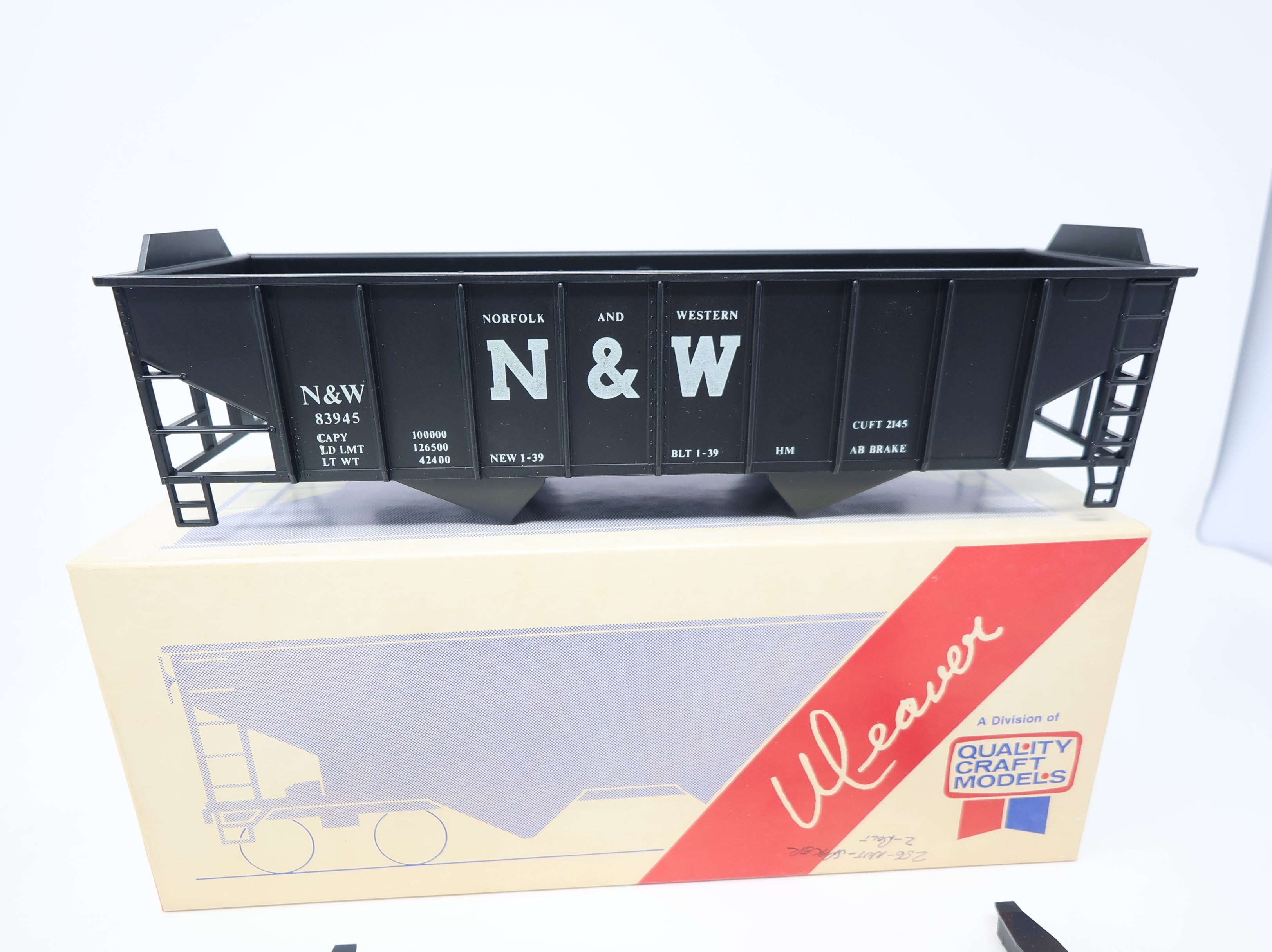 USED Weaver 954 O 36' Ribbed 2-Bay Peaked End Hopper Norfolk & Western N&W #83945 KIT