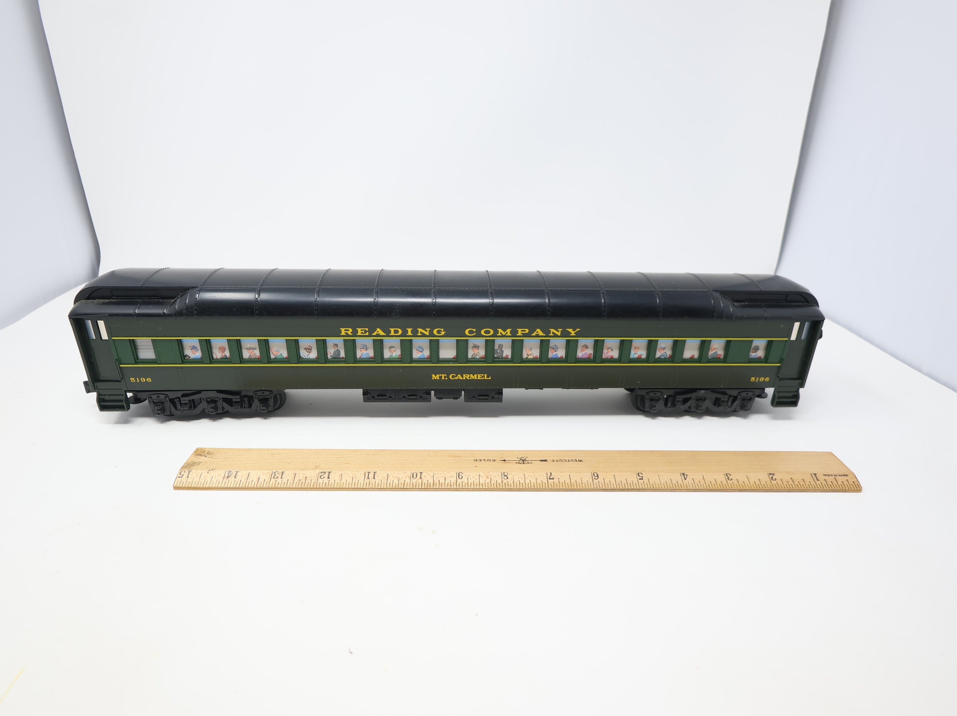 USED Williams O Scale Madison Passenger Car Reading Mt Carmel #5196