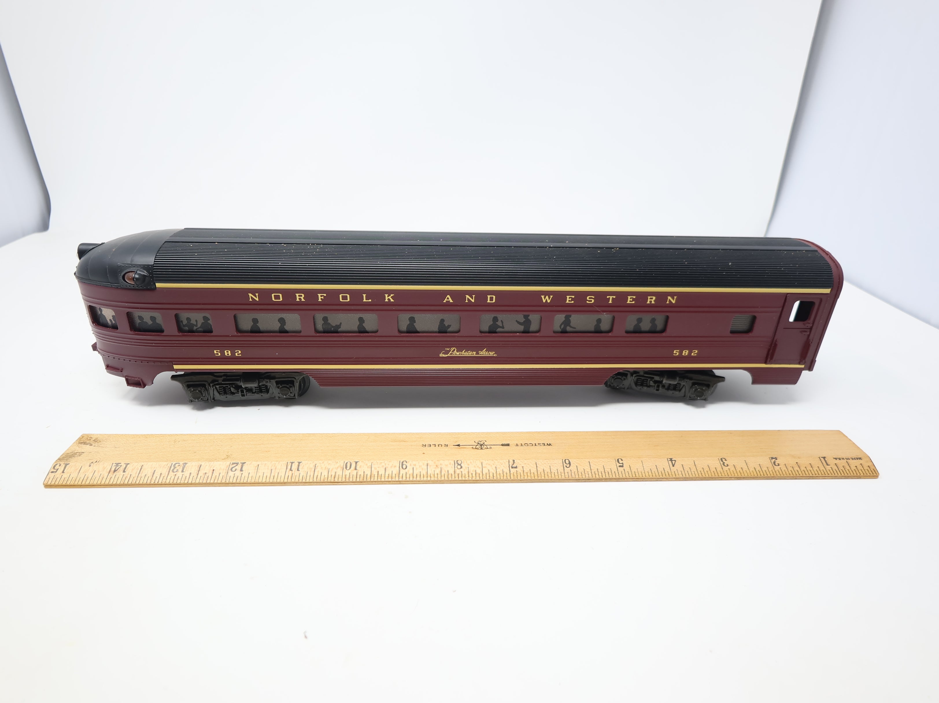 USED MTH Premier O Painted Aluminum Observation Car Norfolk & Western Powhatan #582