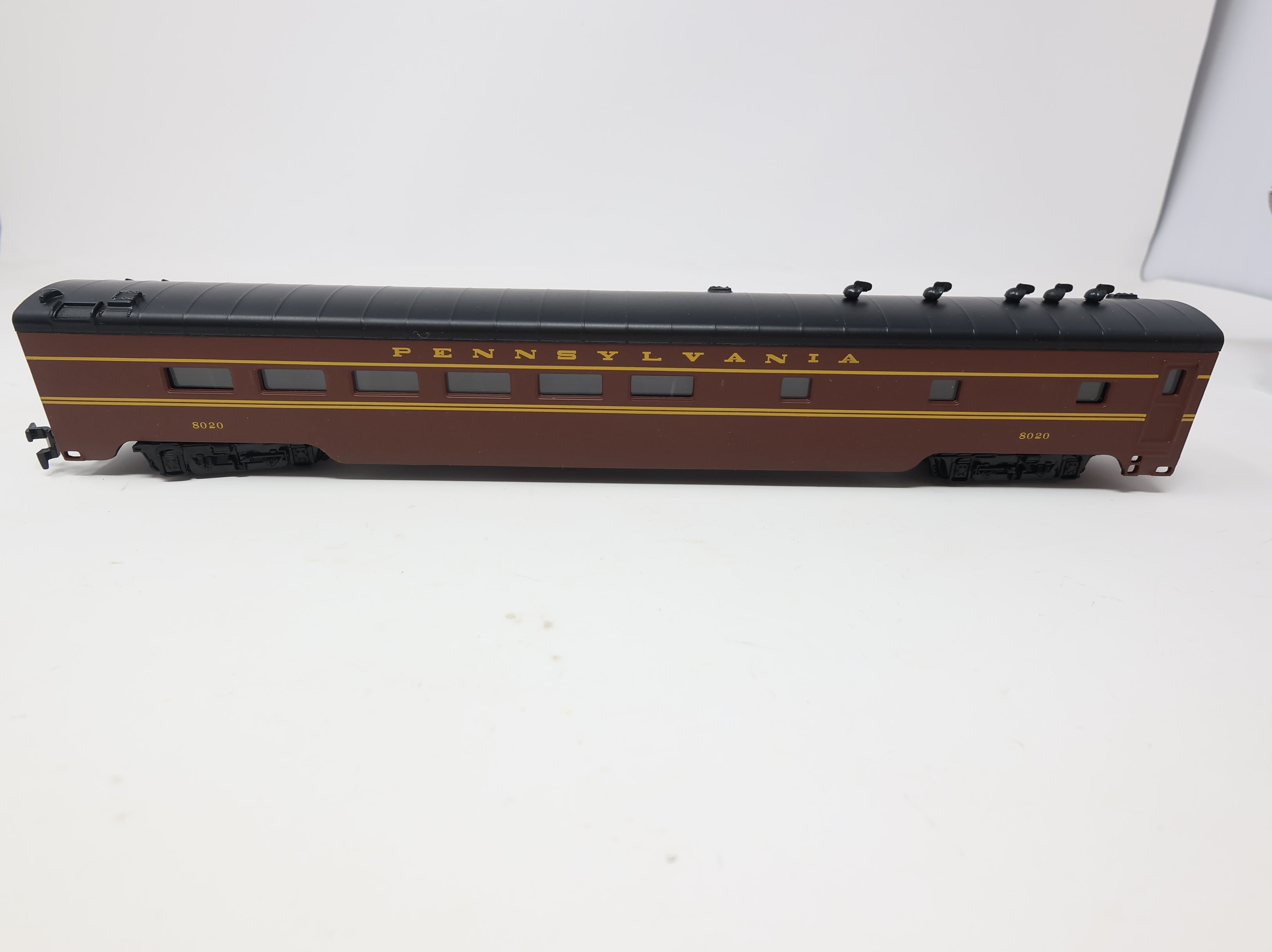 USED IHC 48212 HO Scale Dinning Passenger Car Pennsylvania #8020