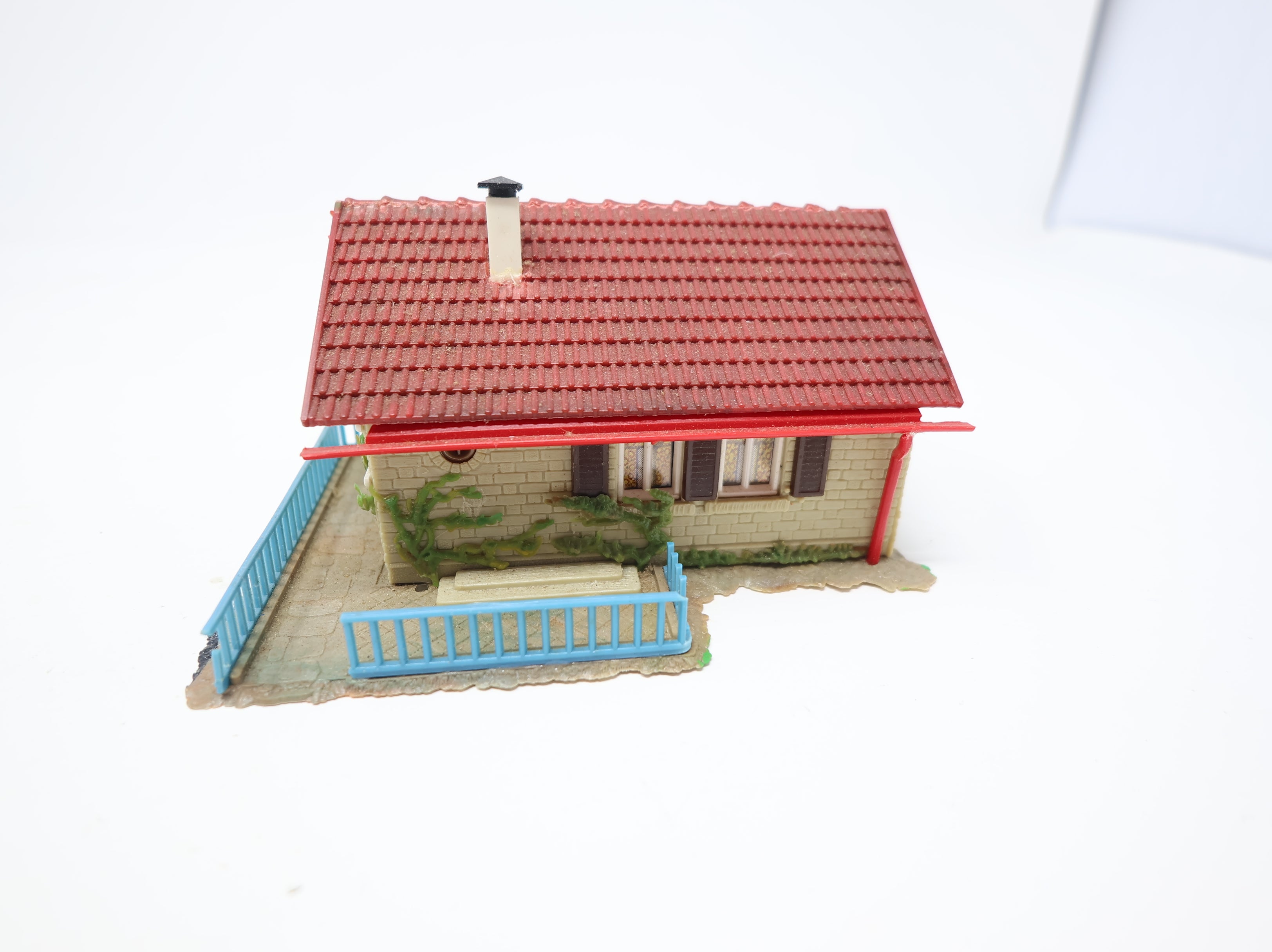 USED Faller HO Scale Small German Home