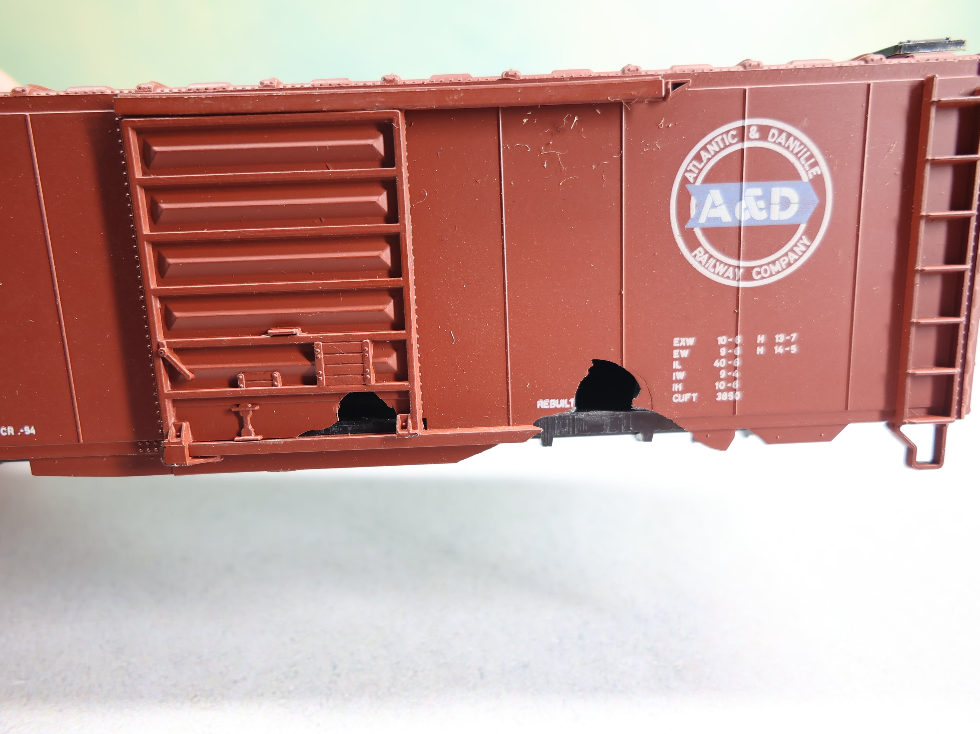 USED AHM HO Scale 40' Steel Box Car Atlantic and Danville A&D #2005