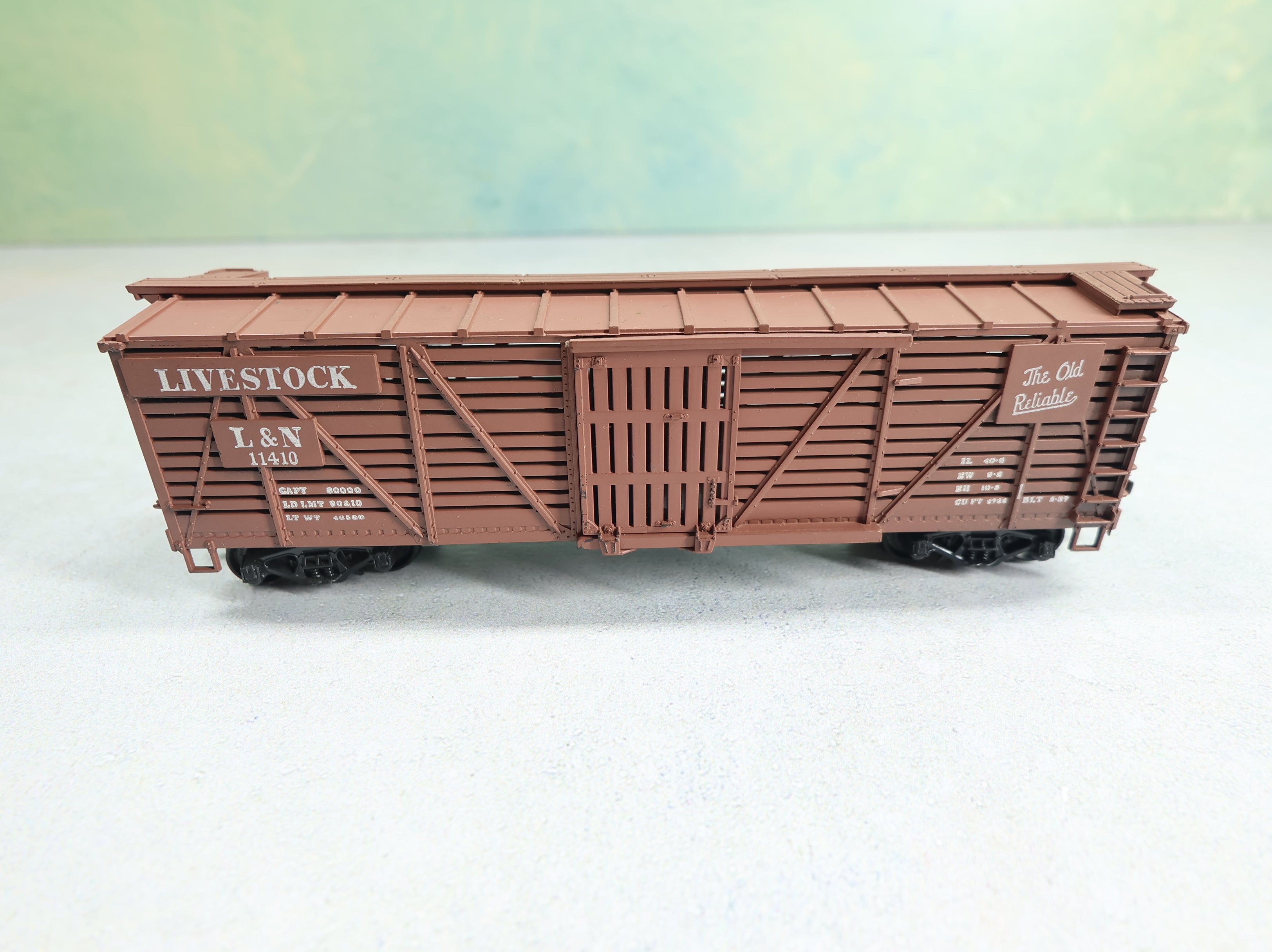 USED TRAIN MINIATURE HO Scale 40' Braced End Wood Stock Car Louisville & Nashville L&N #11410