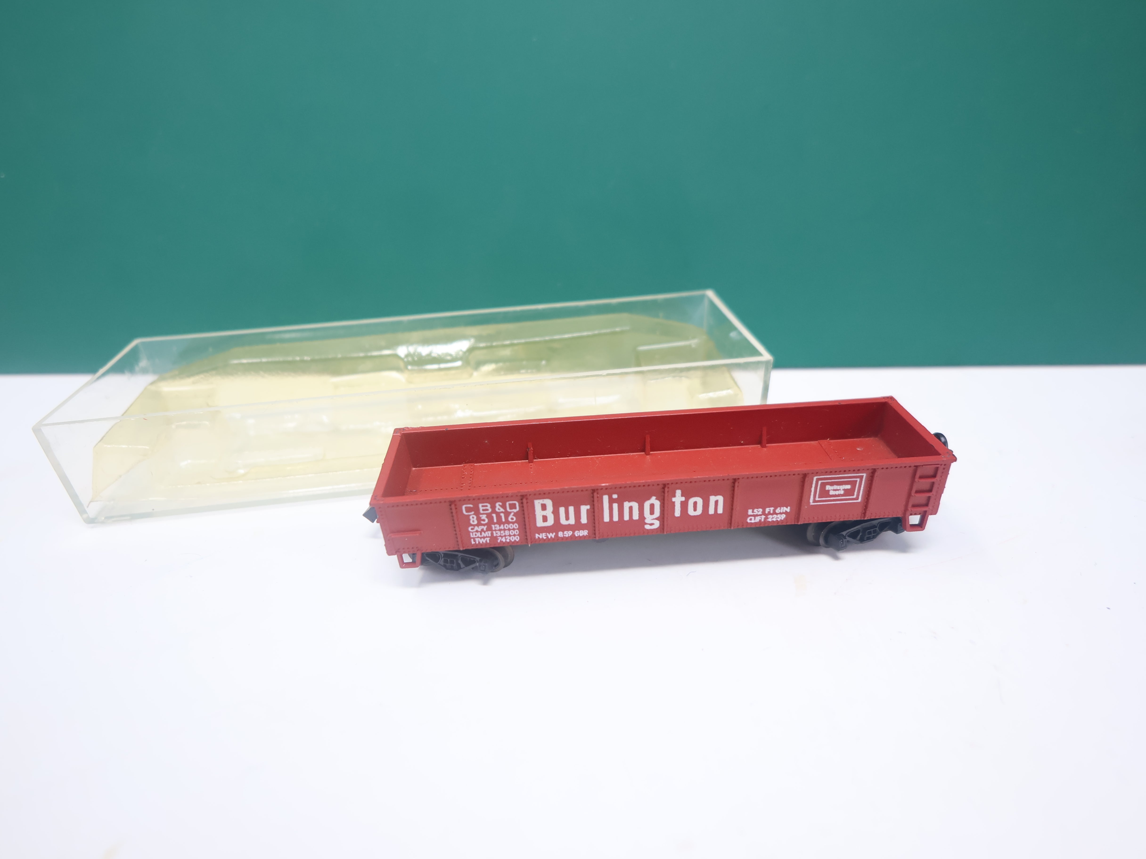 USED TRIX N Scale, Gondola, Burlington CB&Q #83116