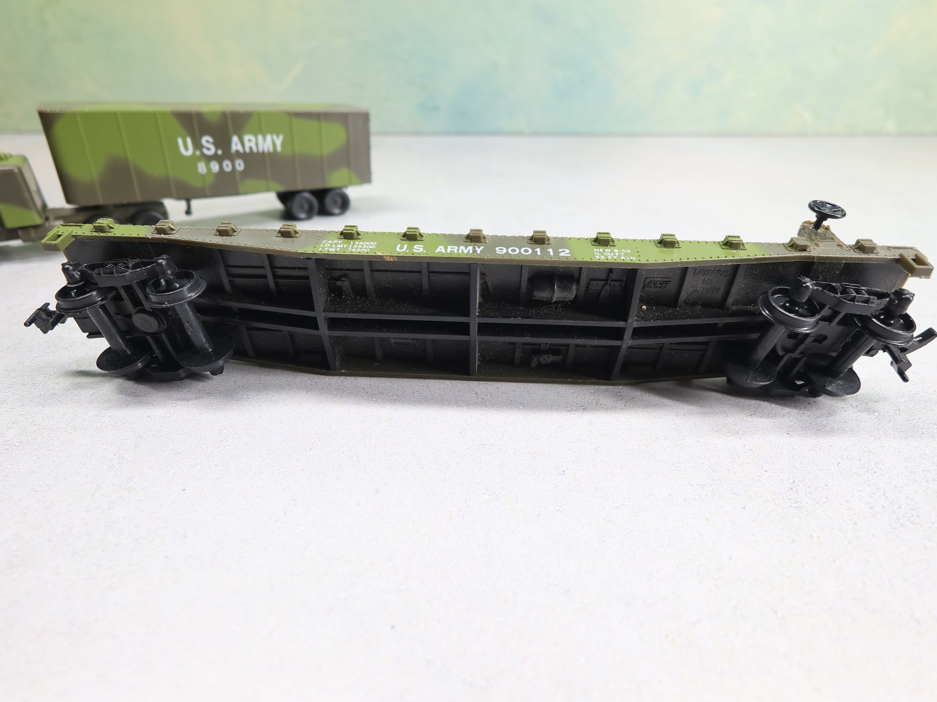 USED AHM HO Scale 50' Flat Car w/ Truck United States Army #900112