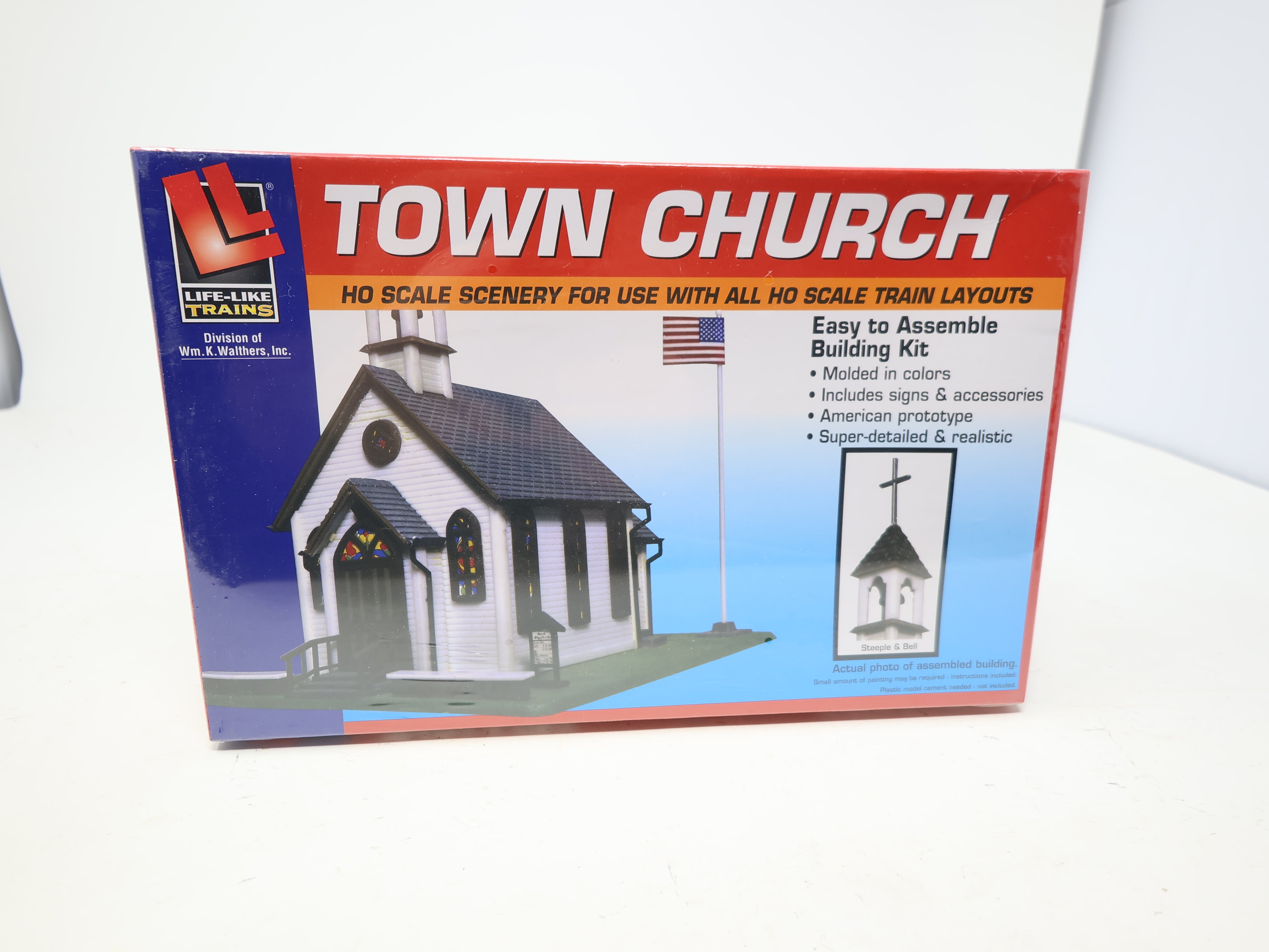 Life-Like 433-1350 HO Scale, Town Church (KIT)