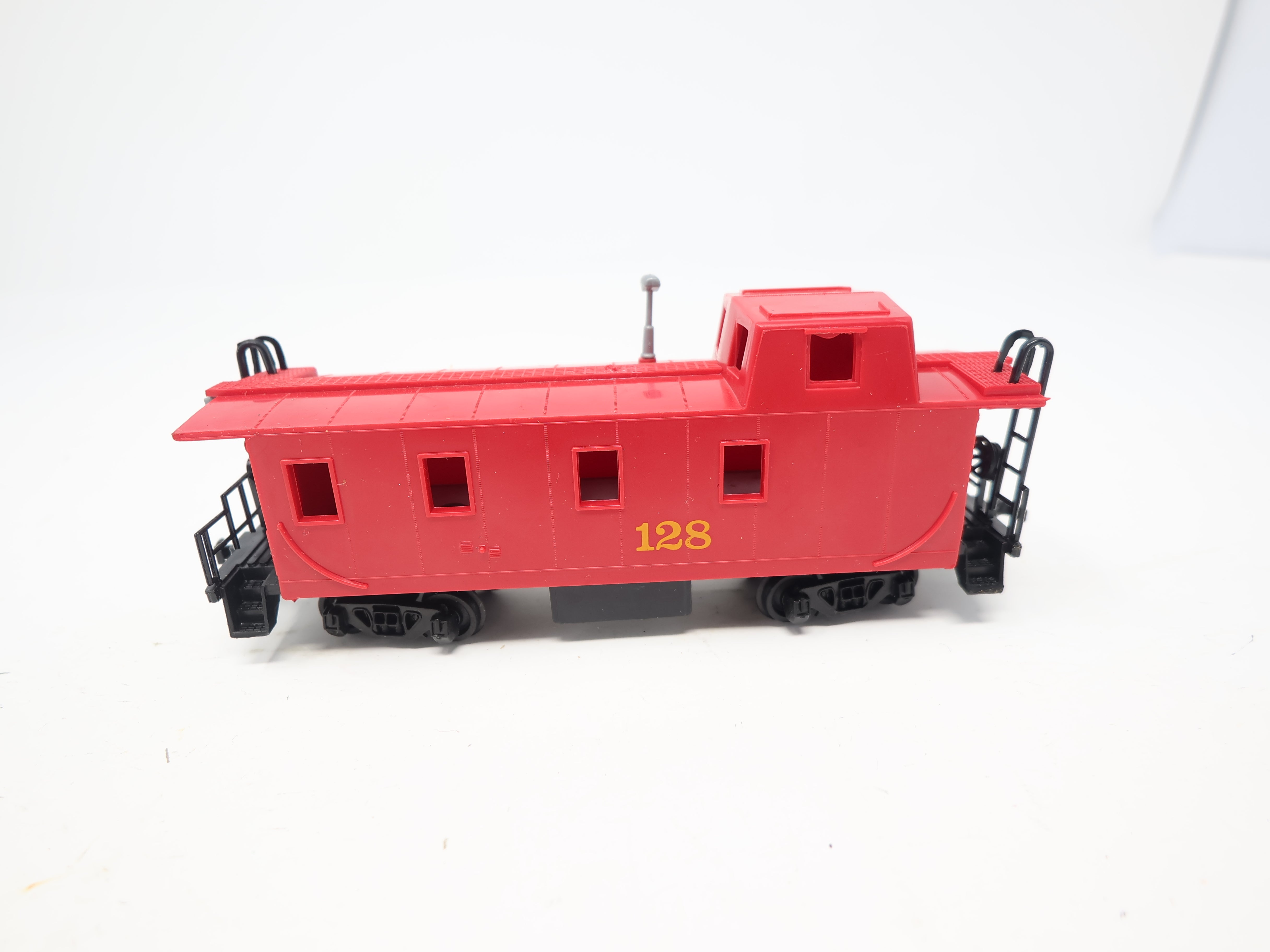 USED Bachmann HO Scale, Caboose#128, Safety Caboose