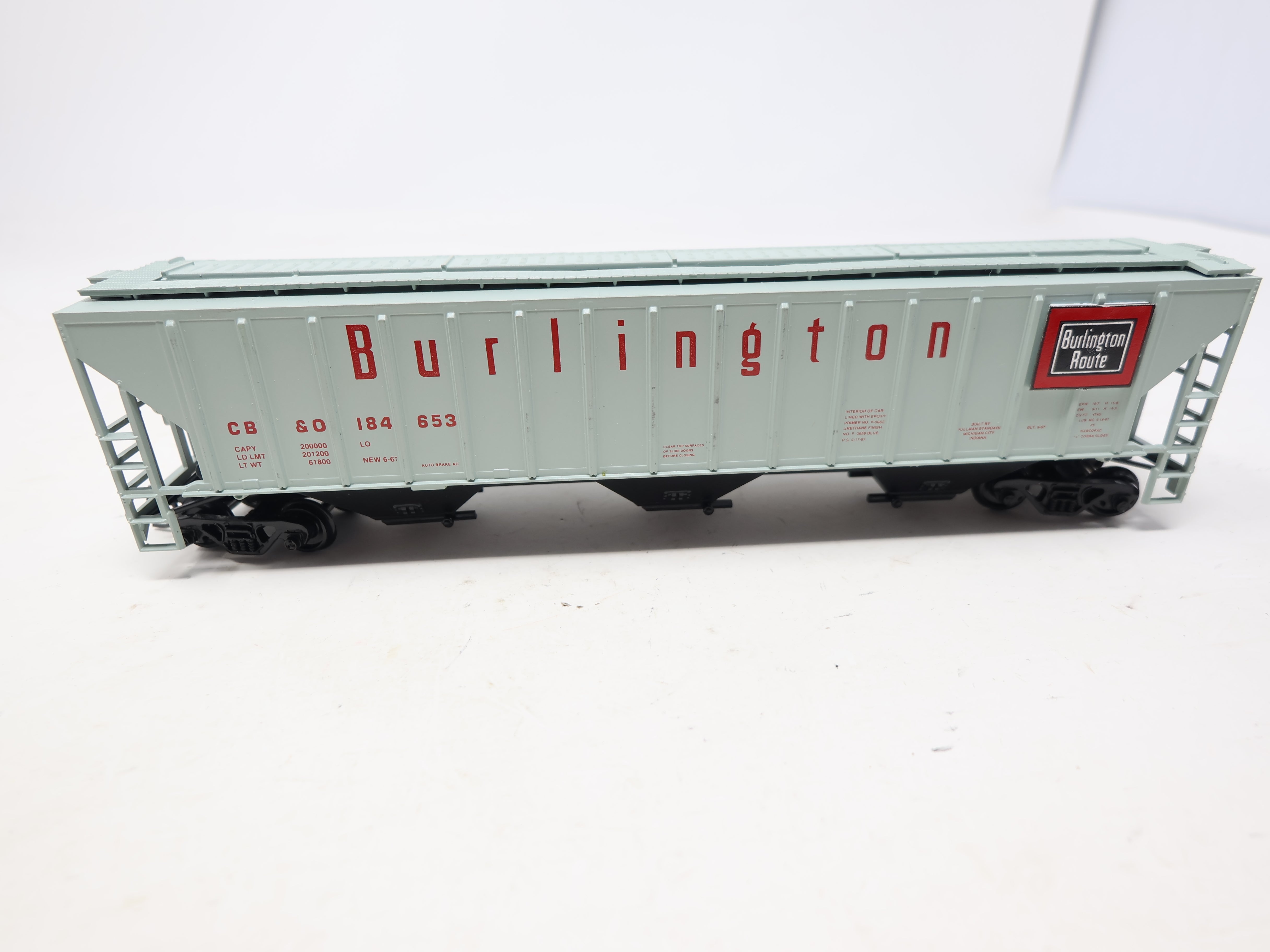 USED Athearn HO Scale, Covered Hopper, Burlington CB&Q #184653