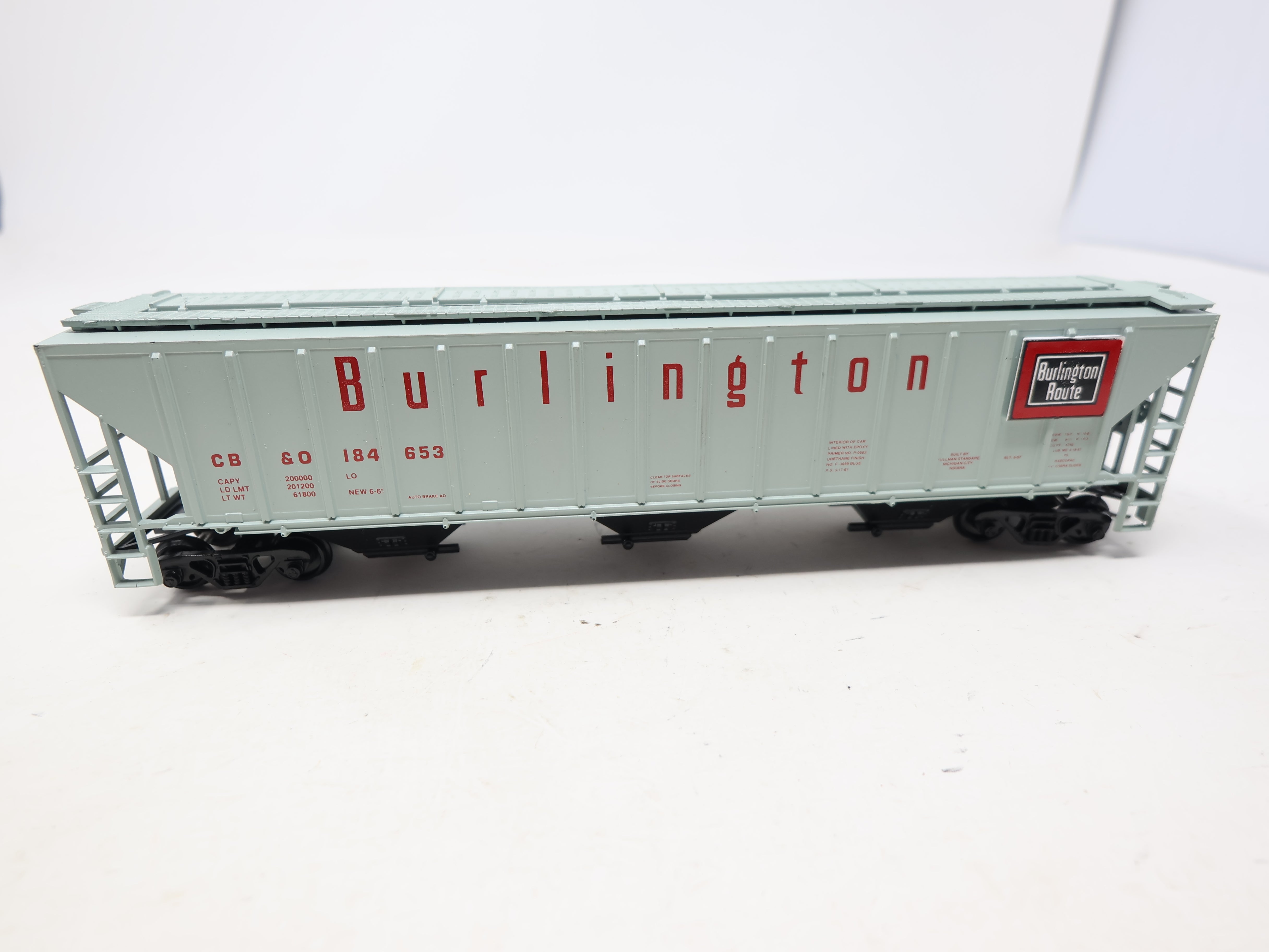 USED Athearn HO Scale, Covered Hopper, Burlington CB&Q #184653