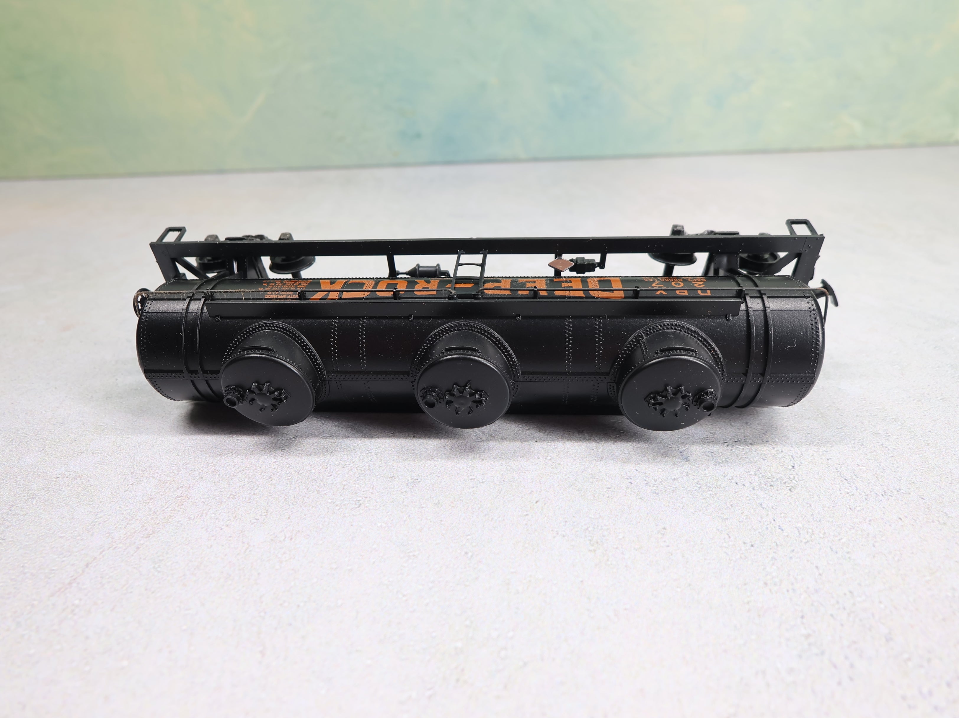 USED Athearn HO Scale Triple Dome Tank Car Deep Rock DRX #207