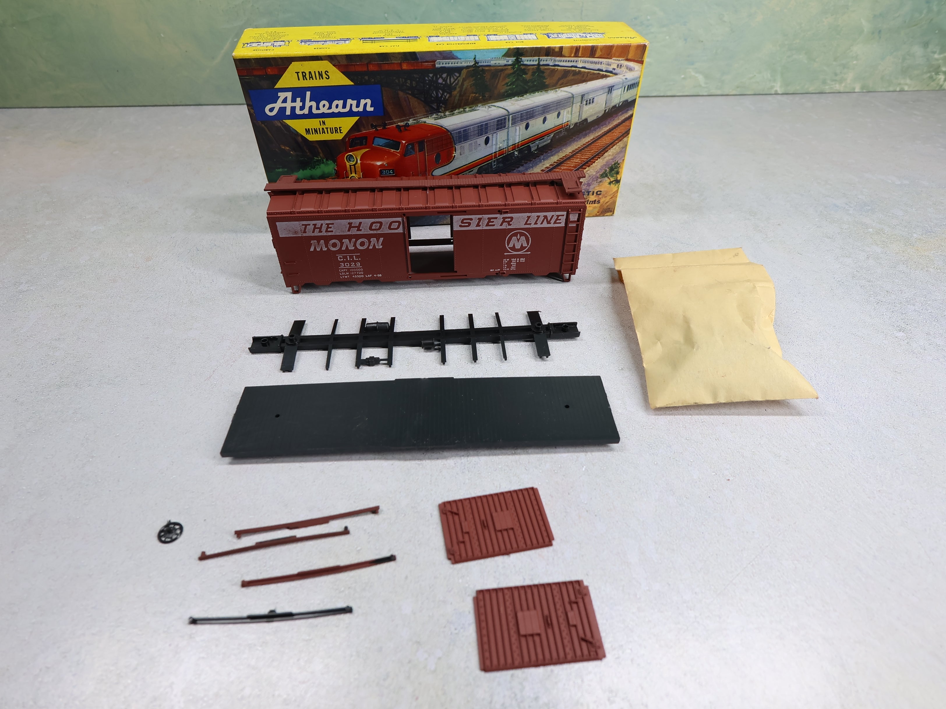 USED Athearn HO Scale 40' Steel Box Car Monon CIL #3029 KIT