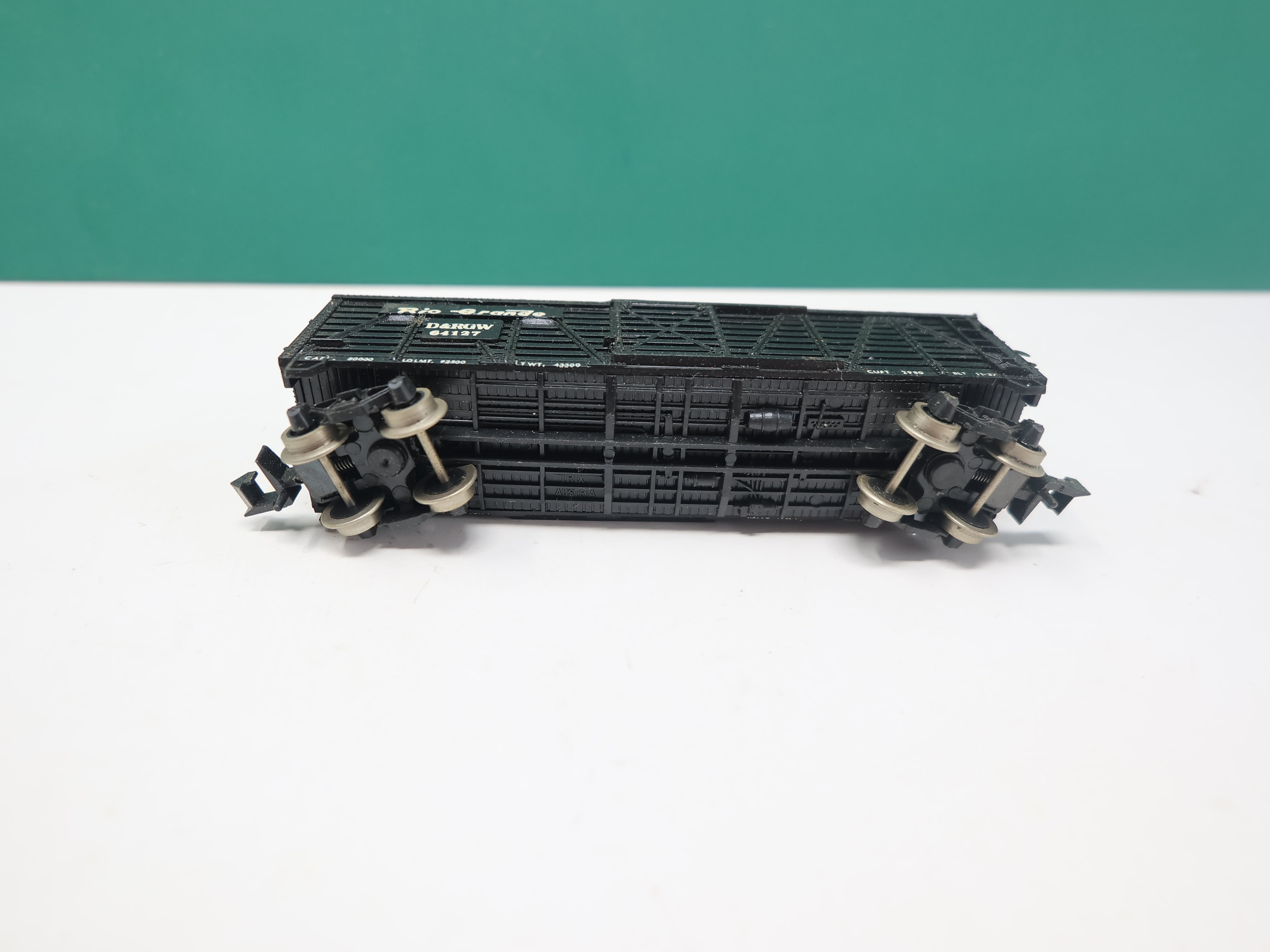 USED TRIX 3219 N Scale, 40' Stock Car, Rio Grande D&RGW #64127