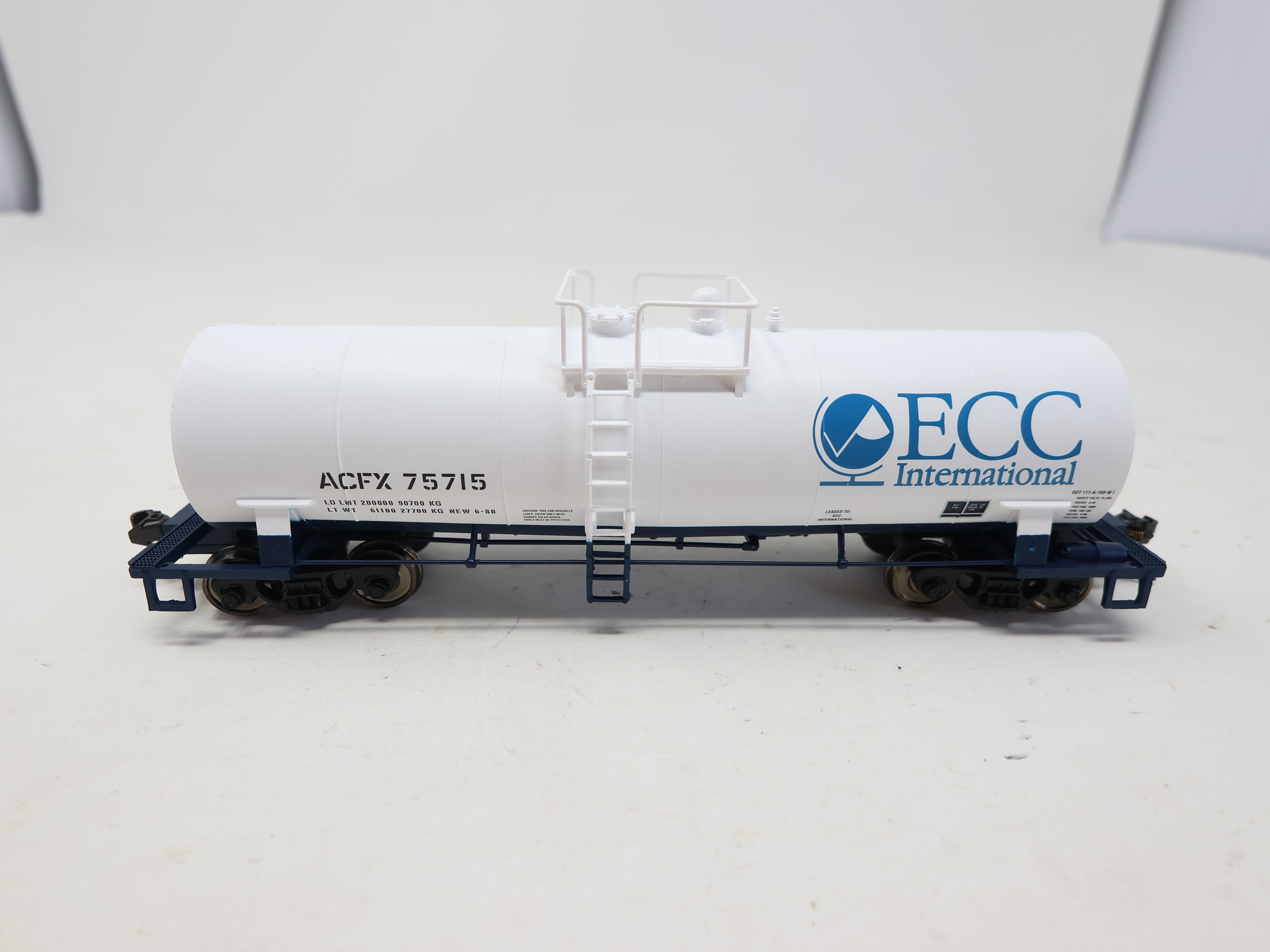 USED Atlas #1705-4 HO Scale, ACF Kaolin Tank Car, ECC International ACFX #75715