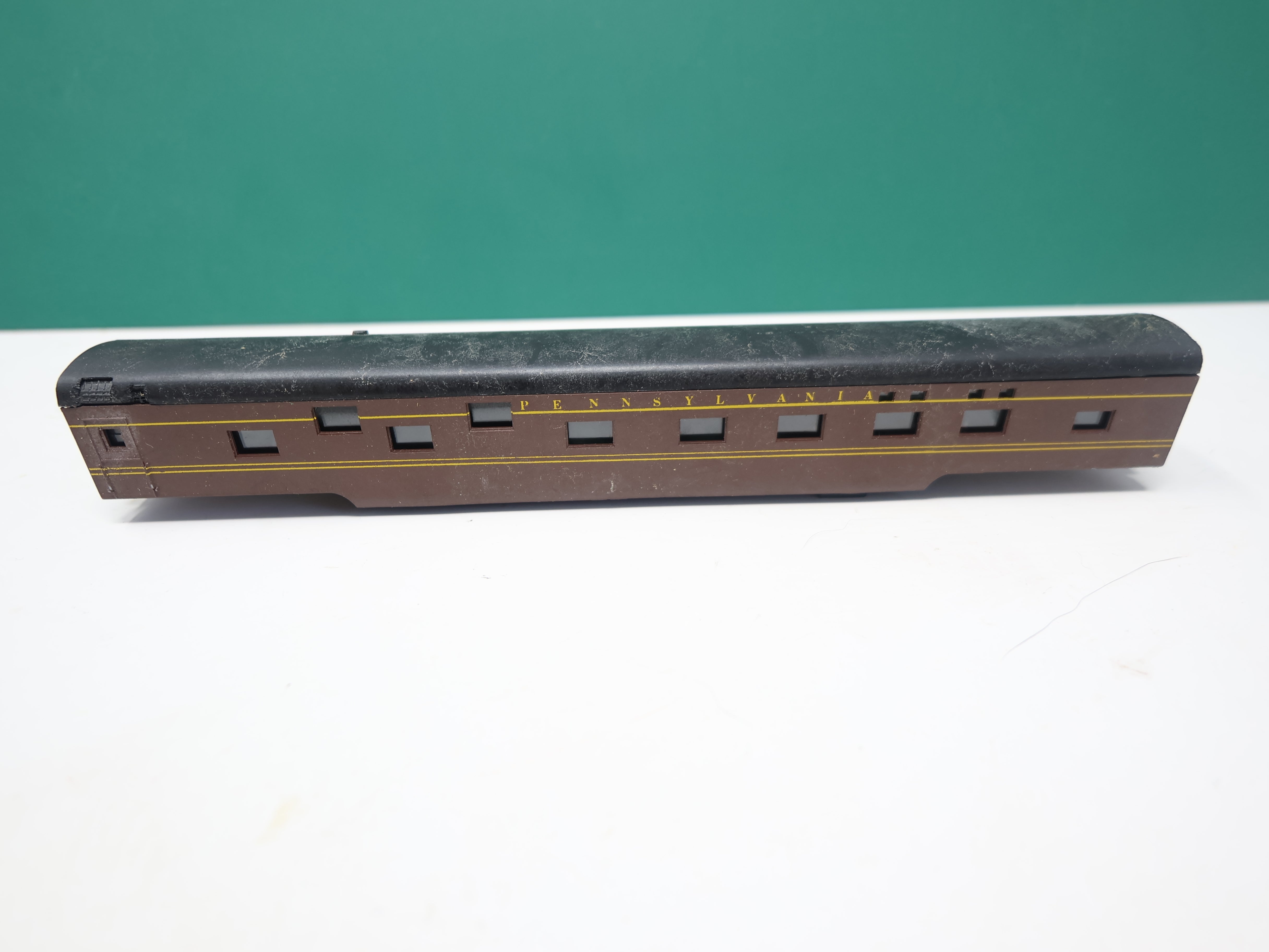 USED Con-Cor N Scale, Passenger Car, Pennsylvania , No Trucks