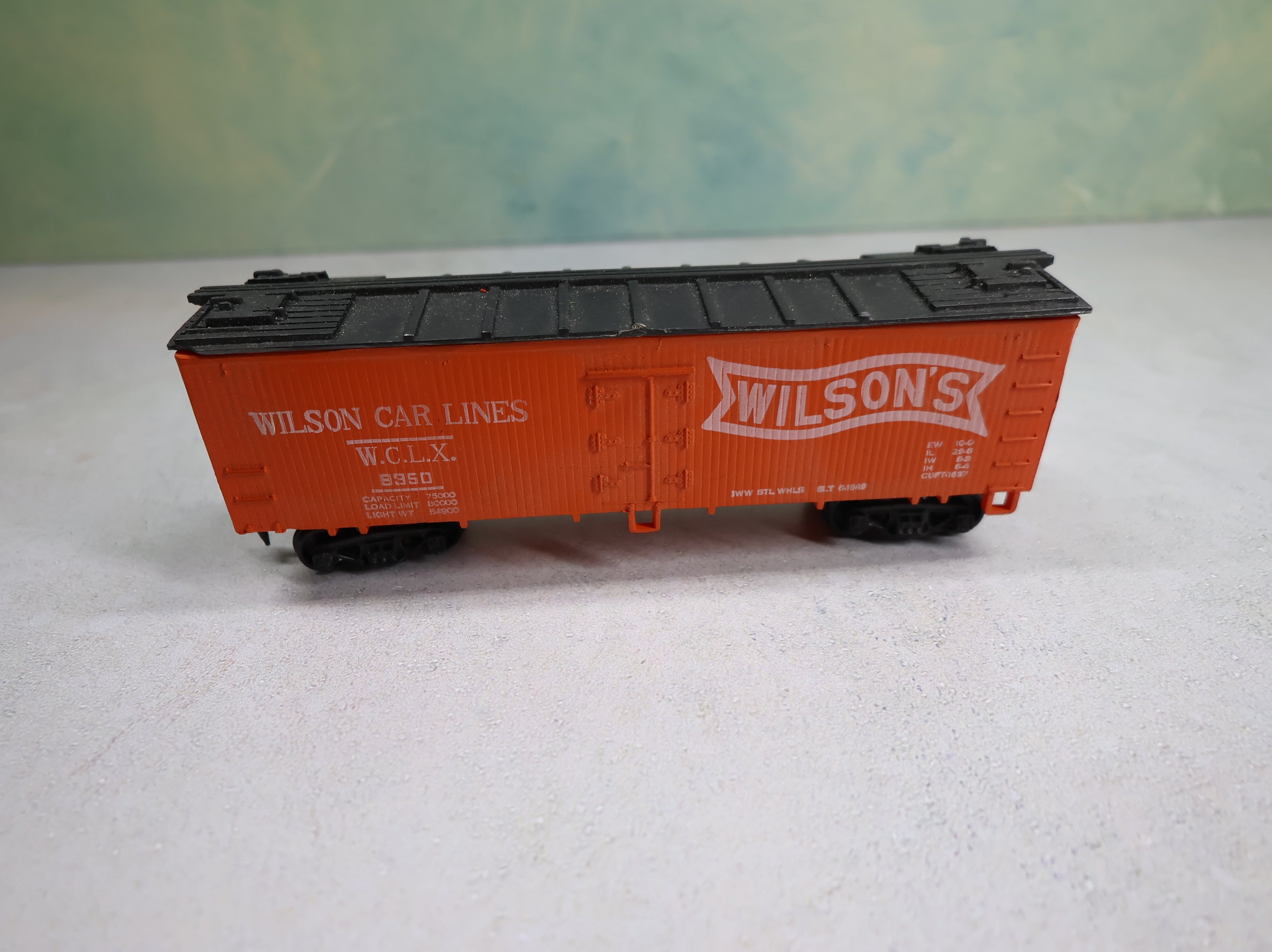 USED Varney HO Scale 37' Wooden Reefer Box Car Wilson Car Lines WCLX #9350