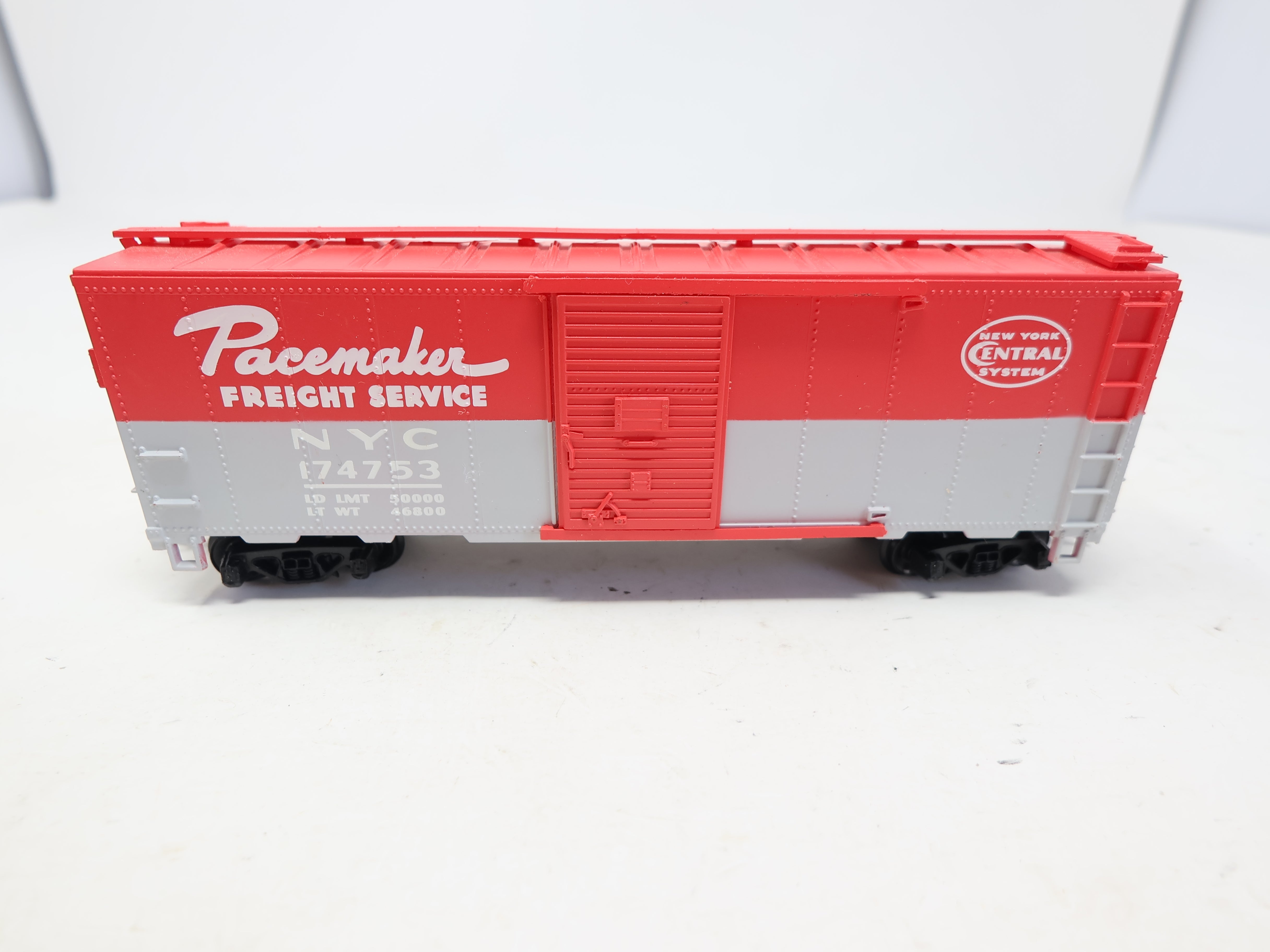 USED Mantua 734-022 HO Scale, Heavy 41' STL Box Car, New York Central NYC #174753, Pacemaker