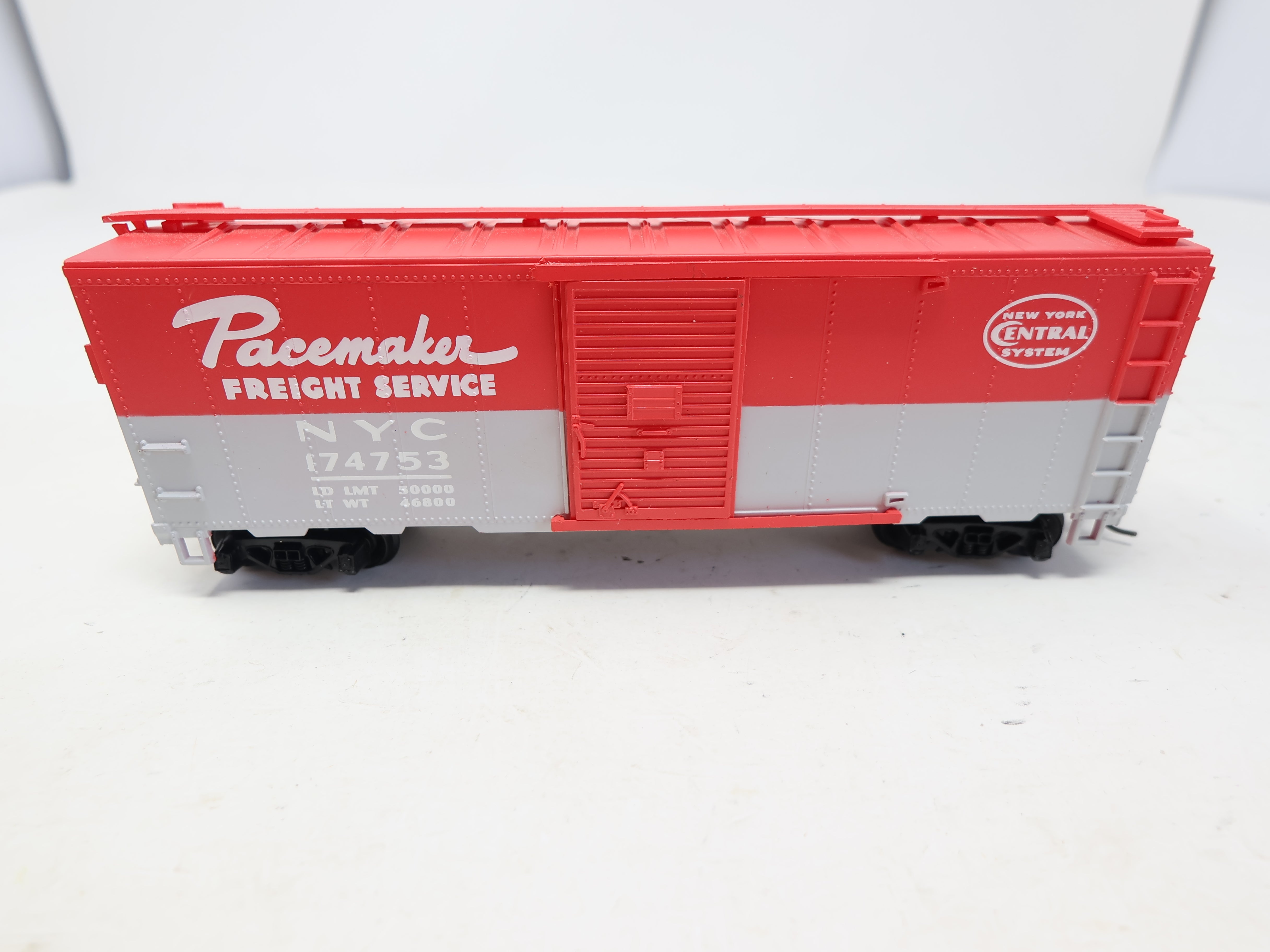 USED Mantua 734-022 HO Scale, Heavy 41' STL Box Car, New York Central NYC #174753, Pacemaker