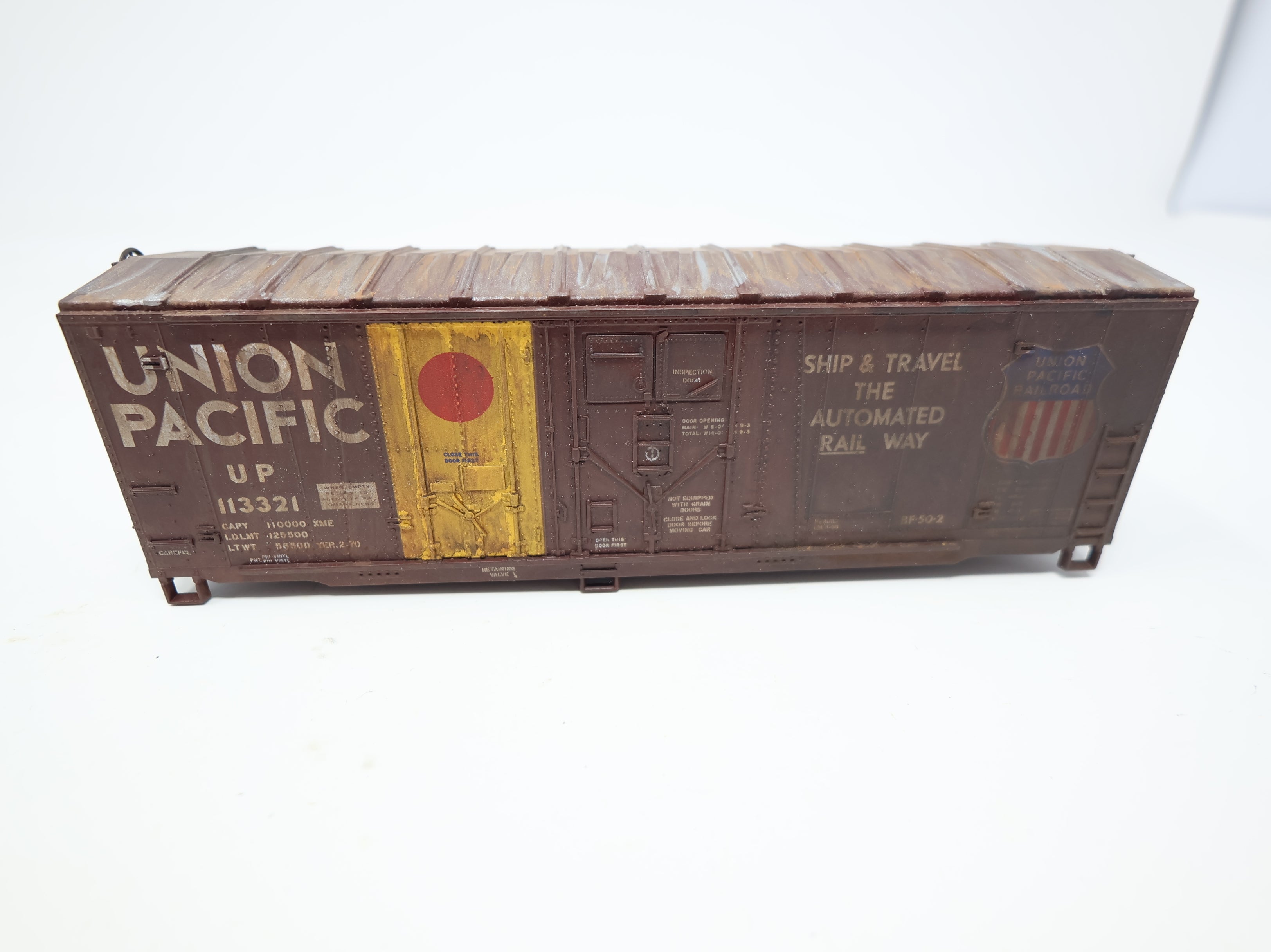 USED Athearn HO Scale 40' Box Car Shell Union Pacific UP #113321 Weathered