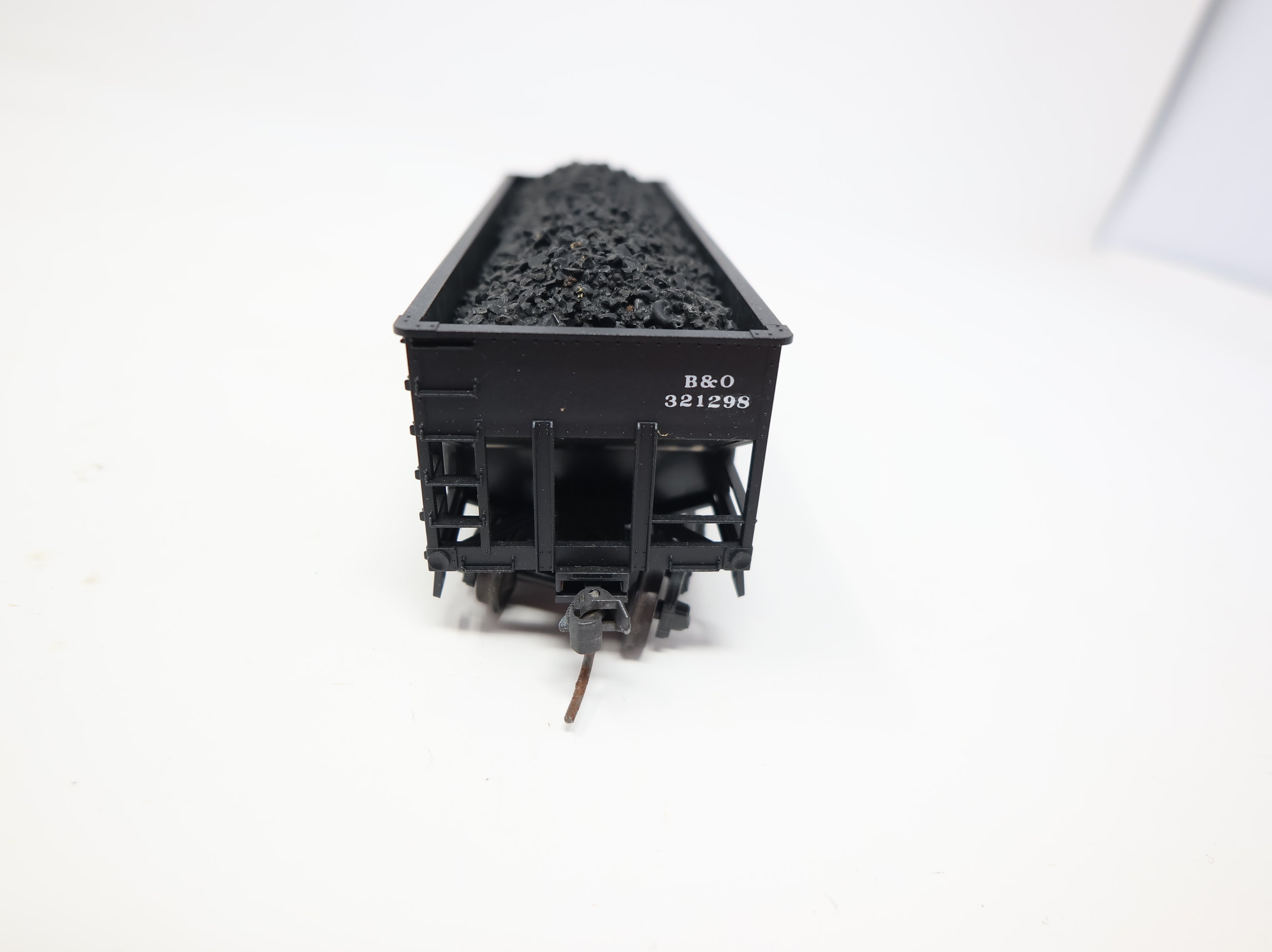 USED Accurail HO Scale 2 Bay Open Hopper w/ Coal Load Baltimore and Ohio B&O #321298