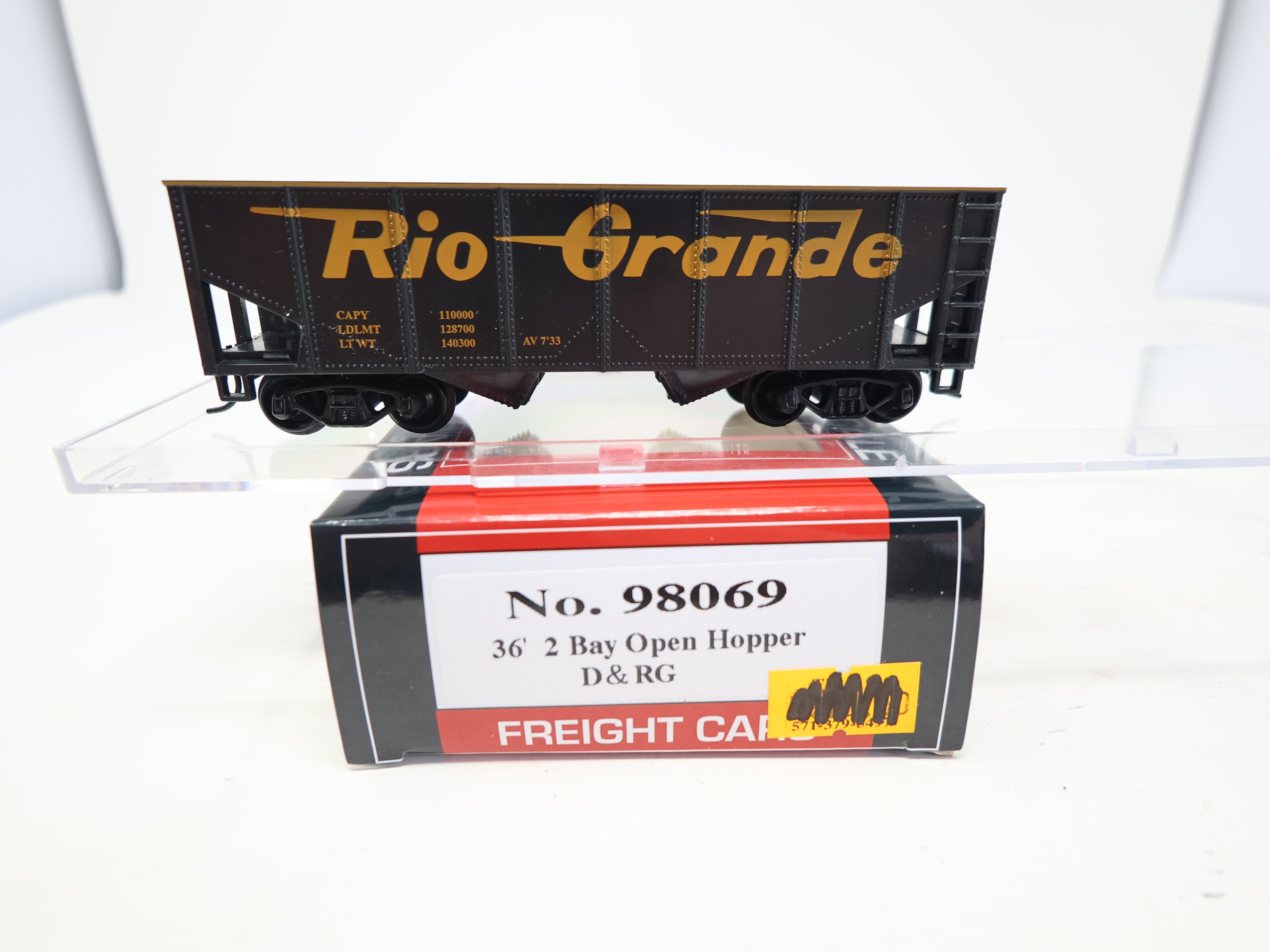 USED Model Power 98069 HO Scale, 36' 2 Bay Open Hopper, Rio Grande