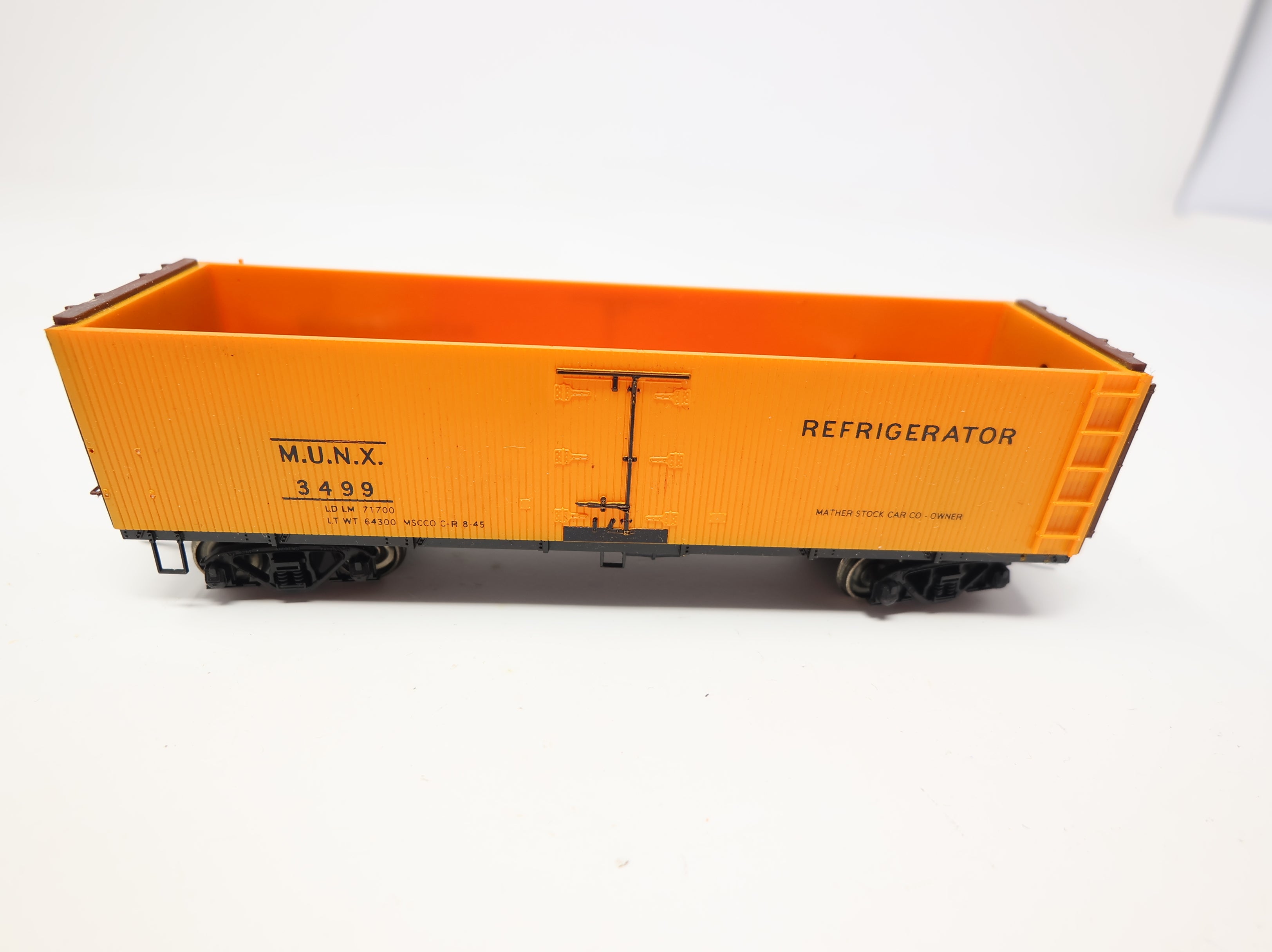 USED HO Scale 37' Wooden Reefer Box Car Mather MUNX #3499