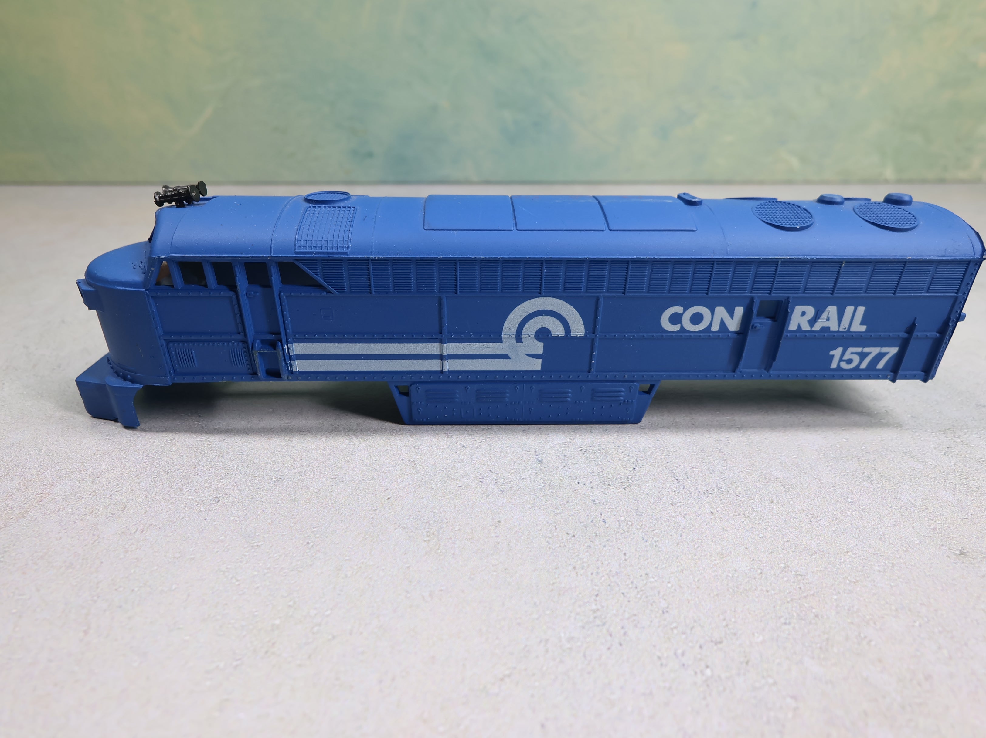 USED AHM HO Scale C-Liner Diesel Locomotive Conrail #1577 Shell Only