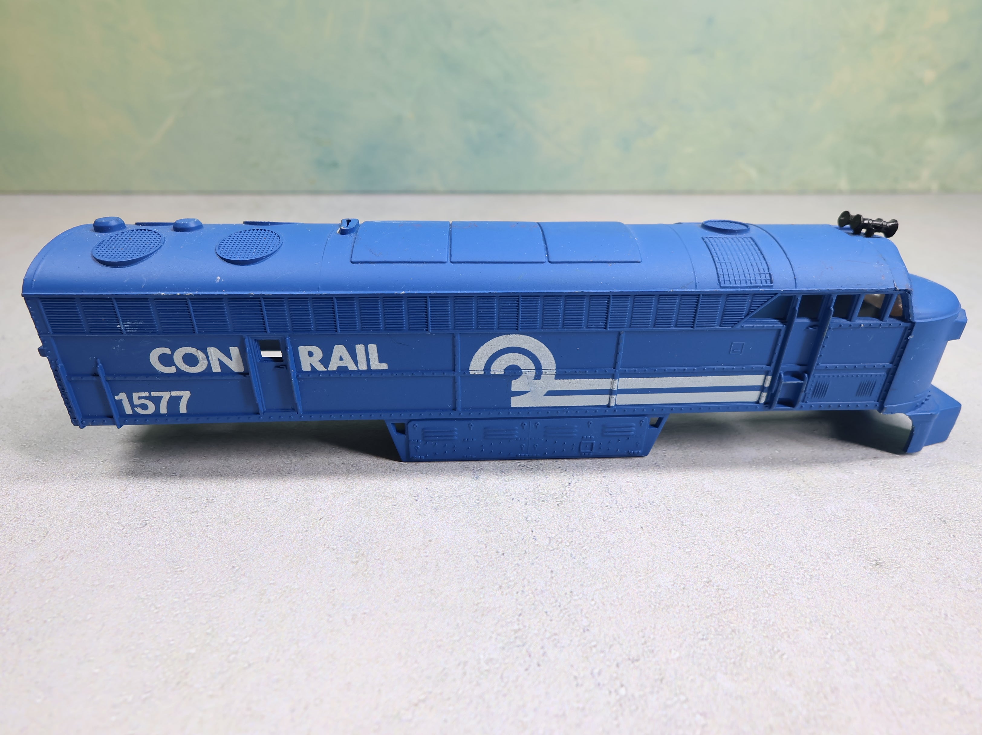 USED AHM HO Scale C-Liner Diesel Locomotive Conrail #1577 Shell Only