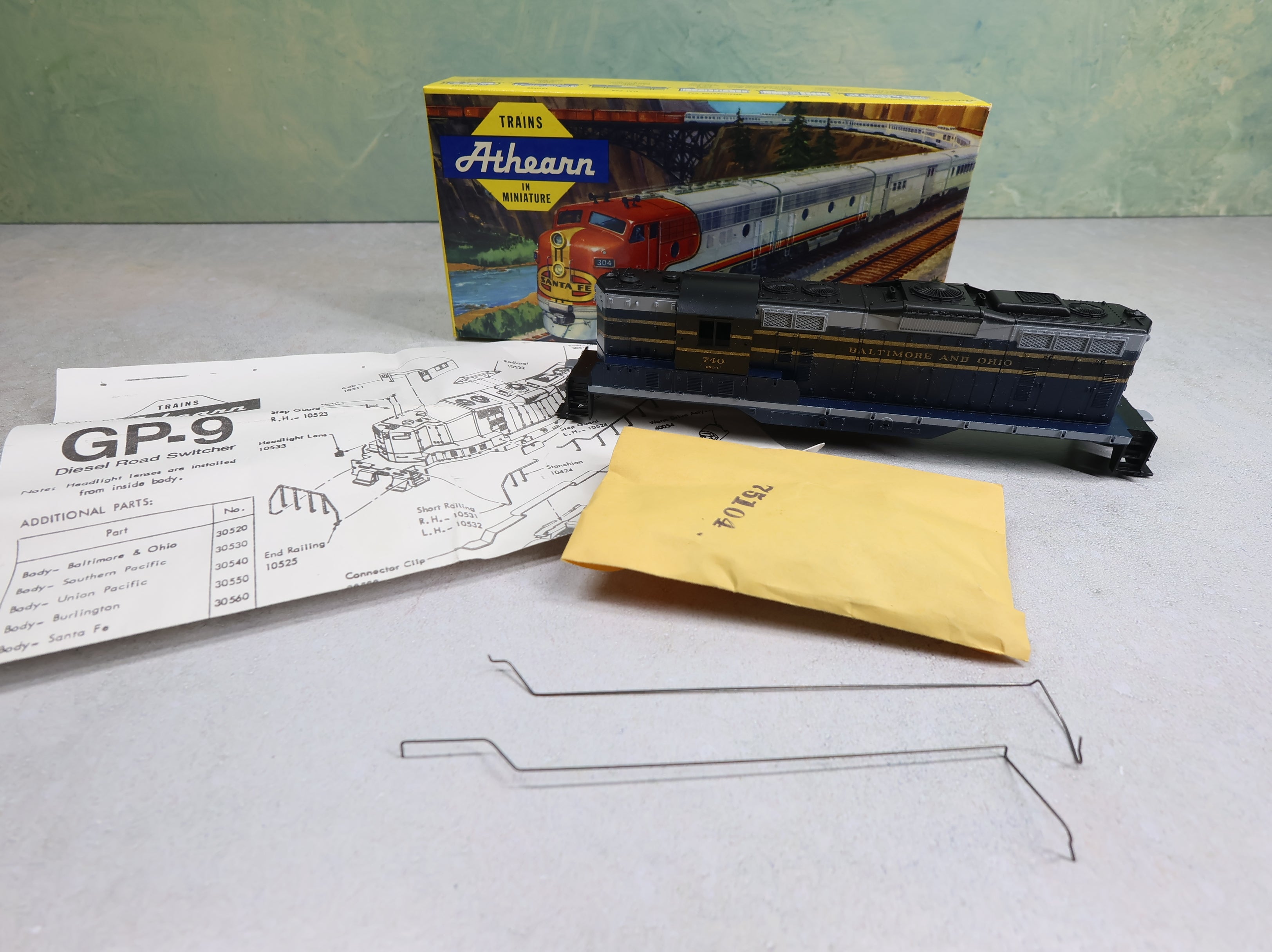 USED Athearn HO Scale GP-9 Diesel Locomotive Baltimore and Ohio #740 Shell w/ Detail Parts