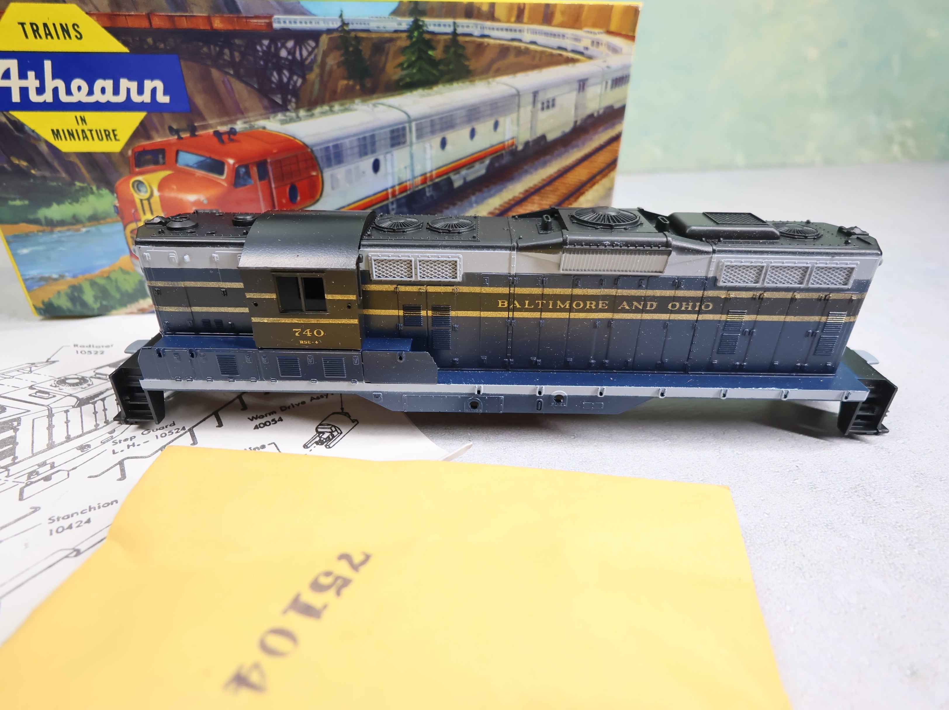 USED Athearn HO Scale GP-9 Diesel Locomotive Baltimore and Ohio #740 Shell w/ Detail Parts