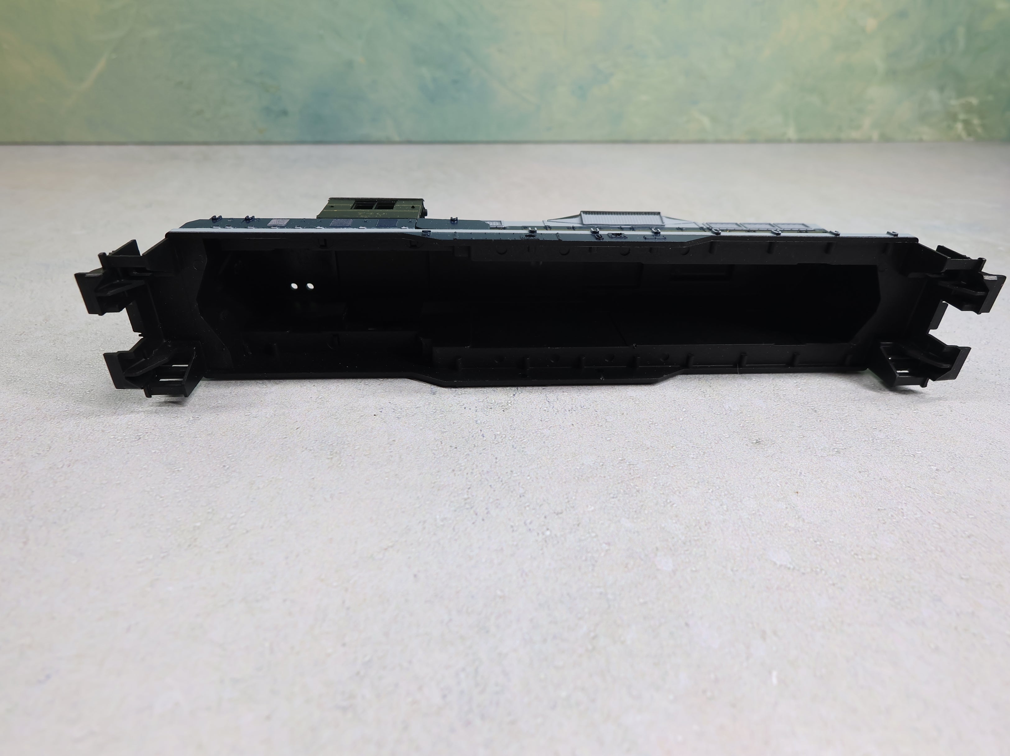 USED Athearn HO Scale GP-9 Diesel Locomotive Baltimore and Ohio #740 Shell w/ Detail Parts