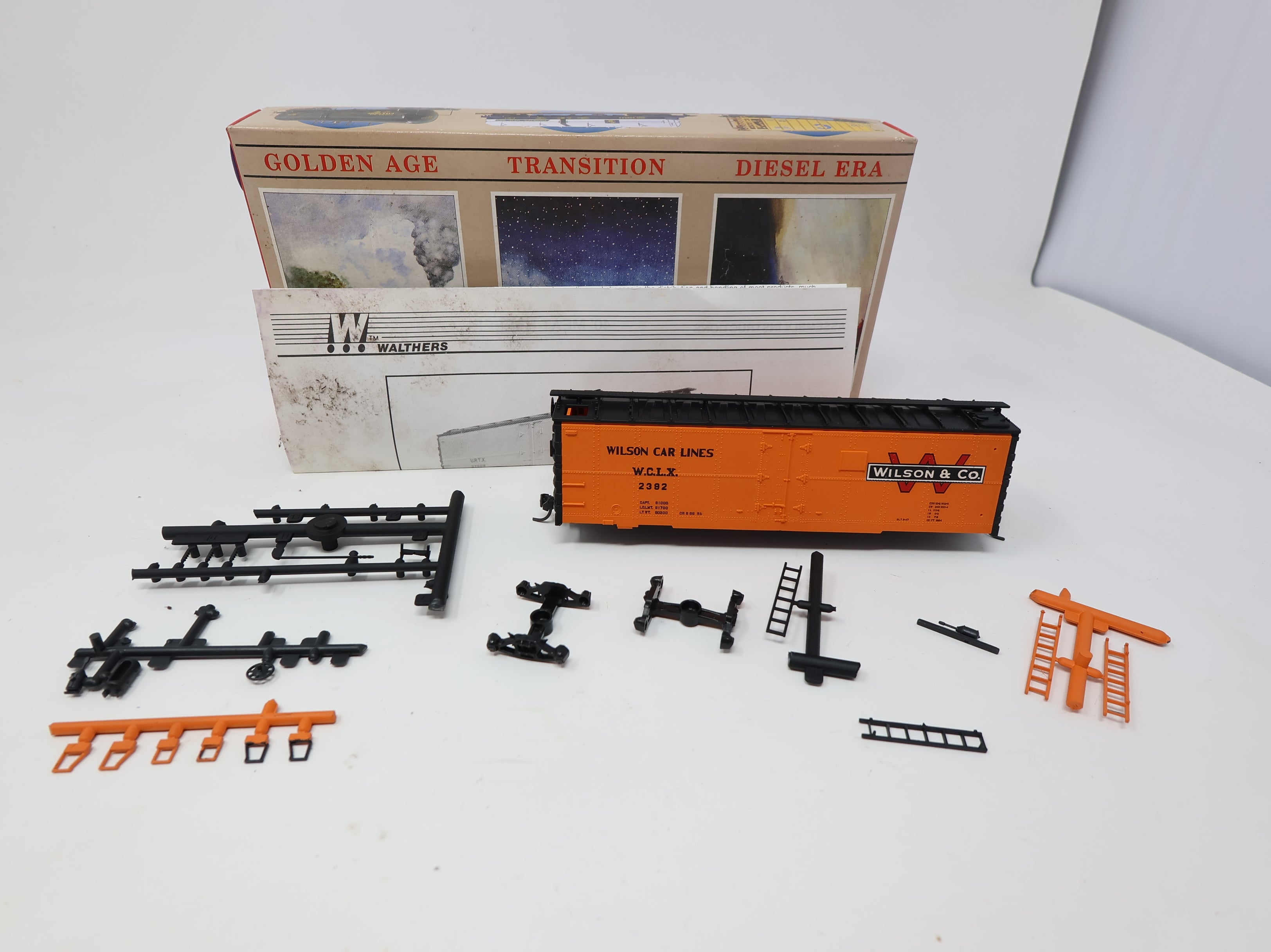 USED Walthers 932-2555 HO Scale 40' Meat Reefer Wilson Car Lines WCLX #2382 KIT