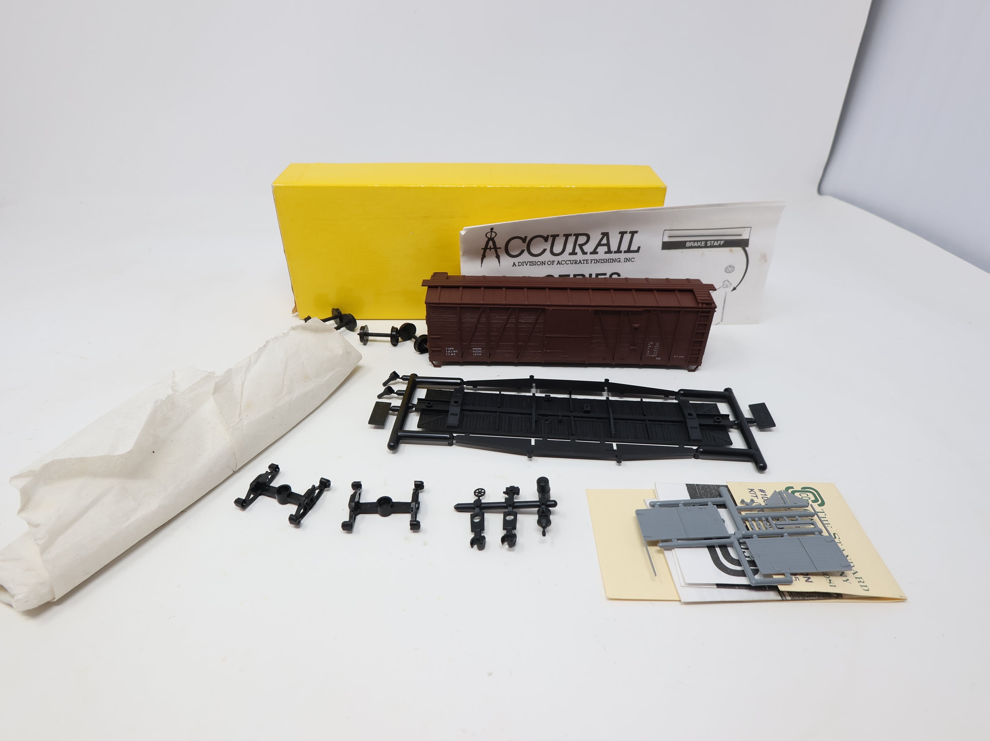 USED Accurail HO Scale Undecorated Wooden Box Car KIT