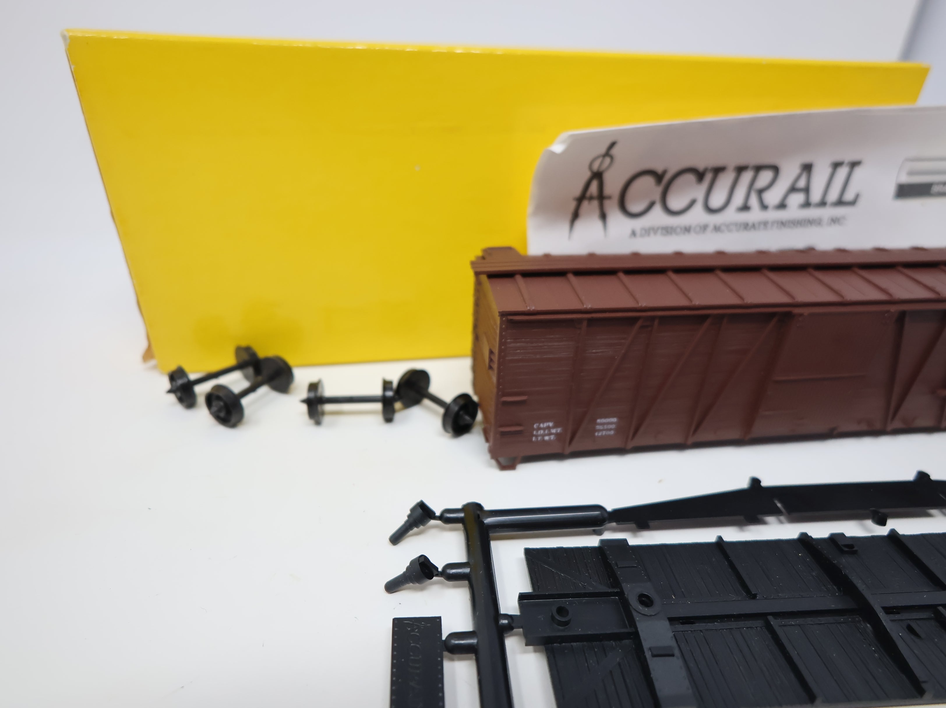 USED Accurail HO Scale Undecorated Wooden Box Car KIT