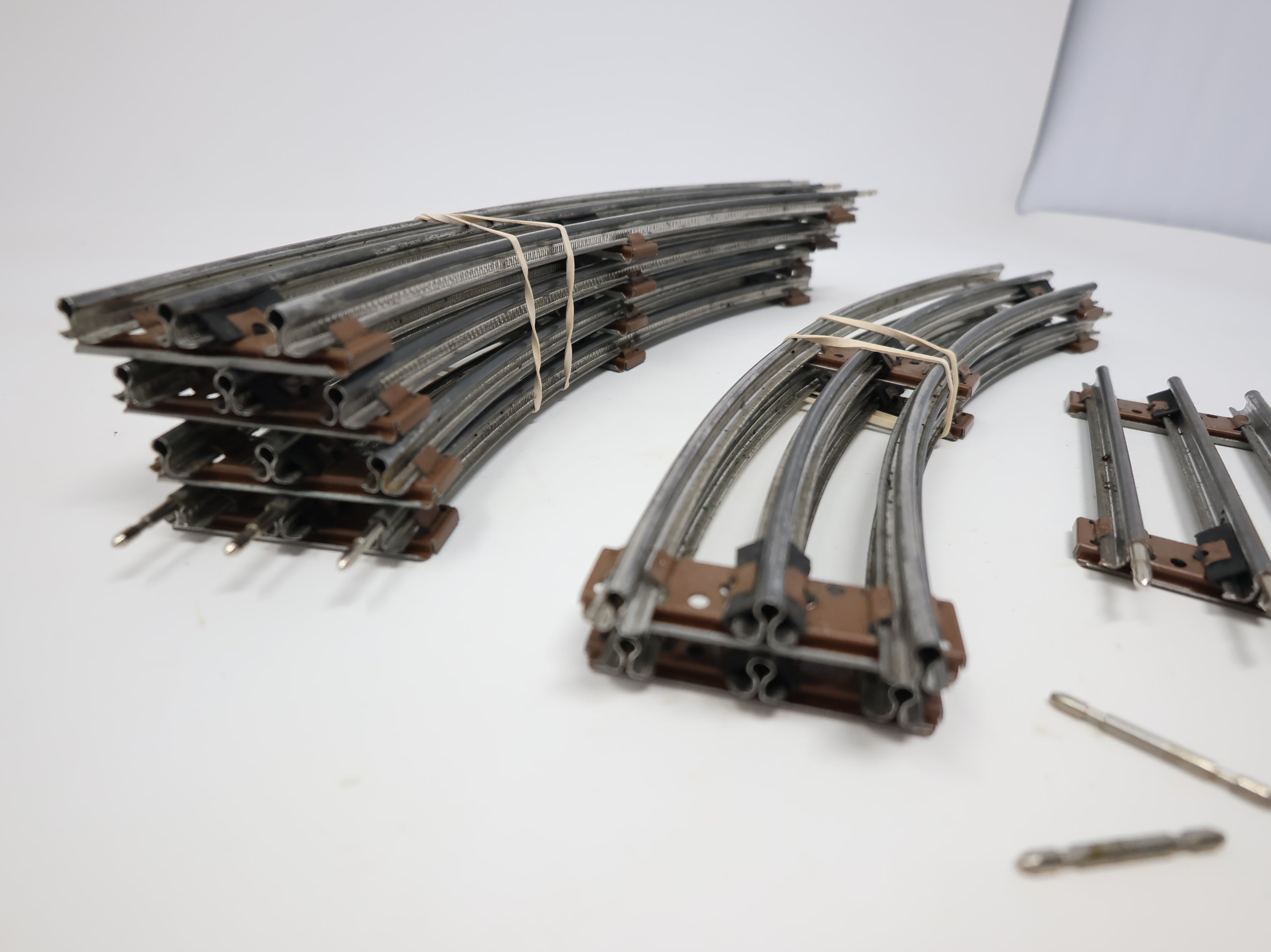 USED Lionel O Lot of Tubular Track O27 (7 pcs)